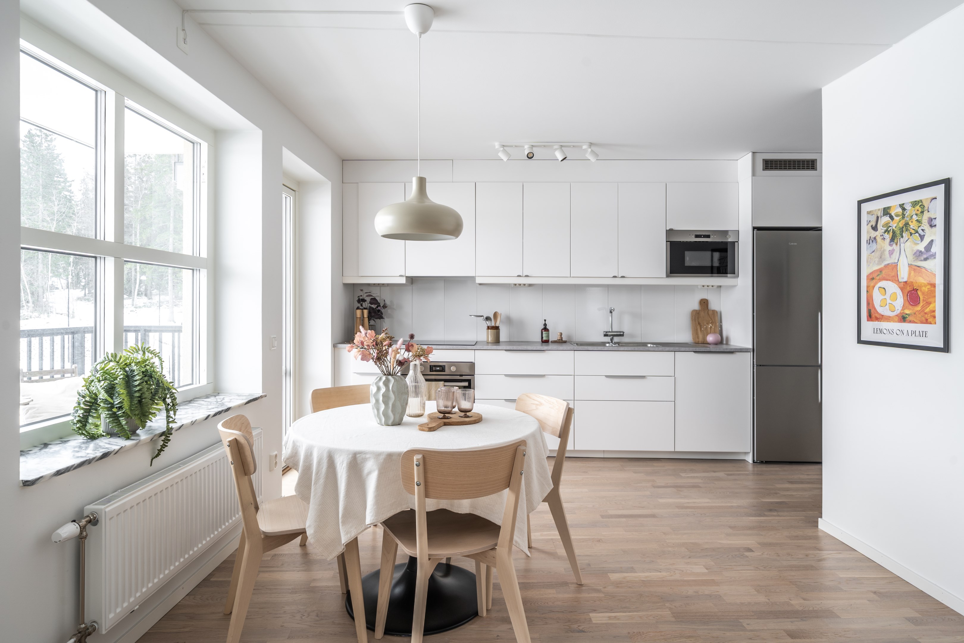 Bostadsbild från Slalomvägen 6, Till salu i Väsjön, Sollentuna