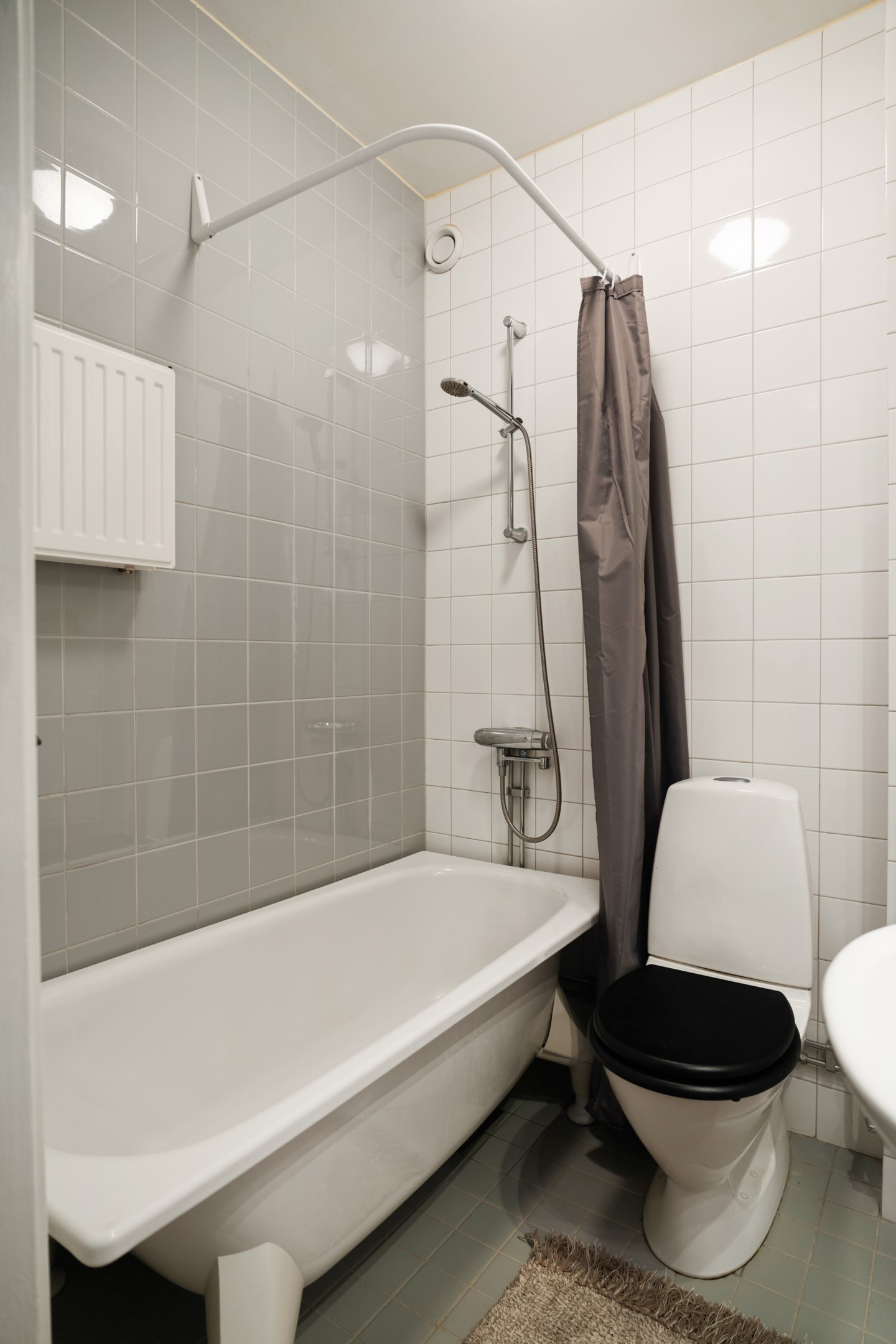 Bostadsbild från Tallidsvägen 9B, Till salu i Finntorp, Nacka