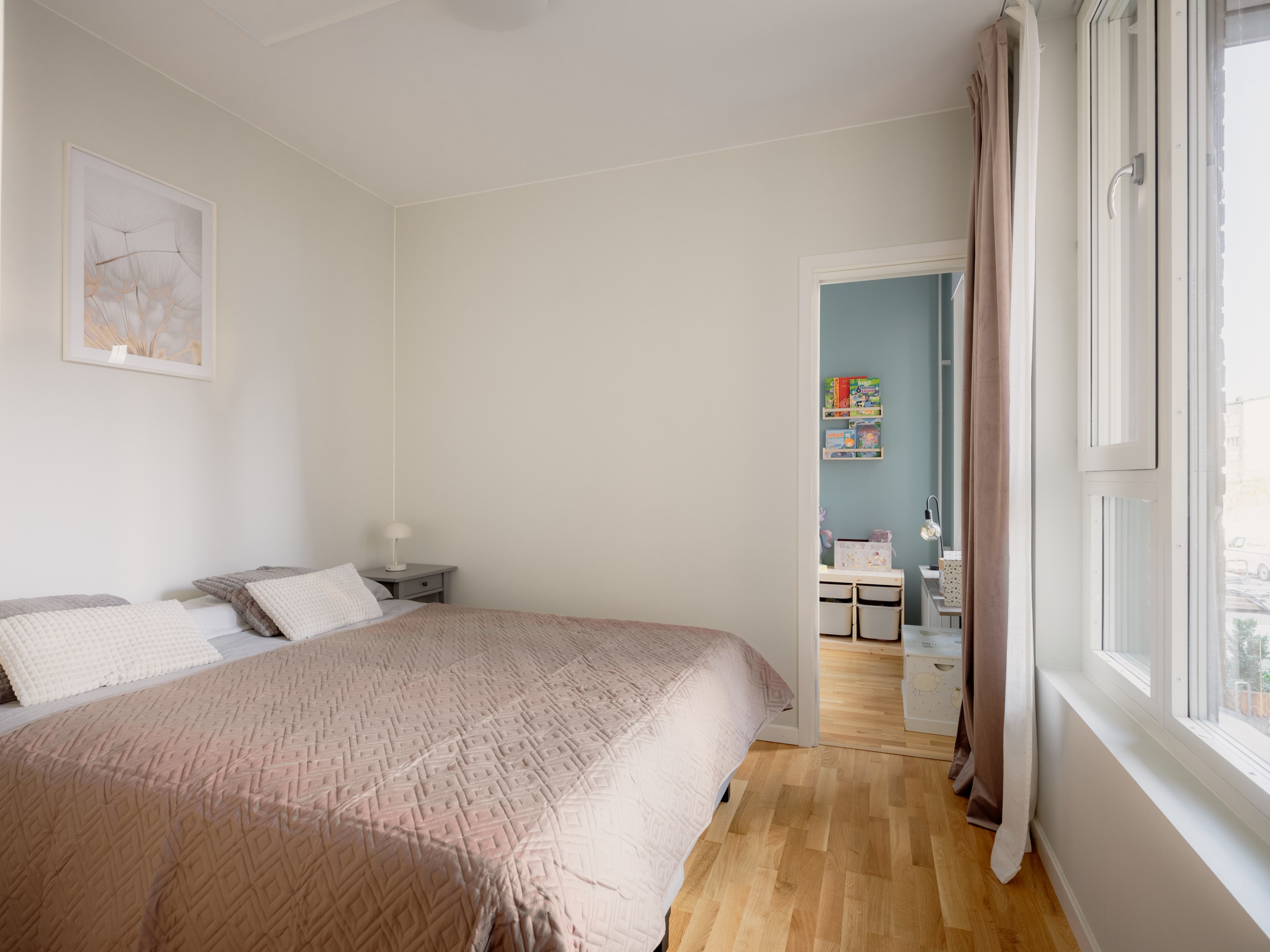 Bostadsbild från Responsgatan 14, Till salu i Midsommarkransen - Telefonplan, Stockholm