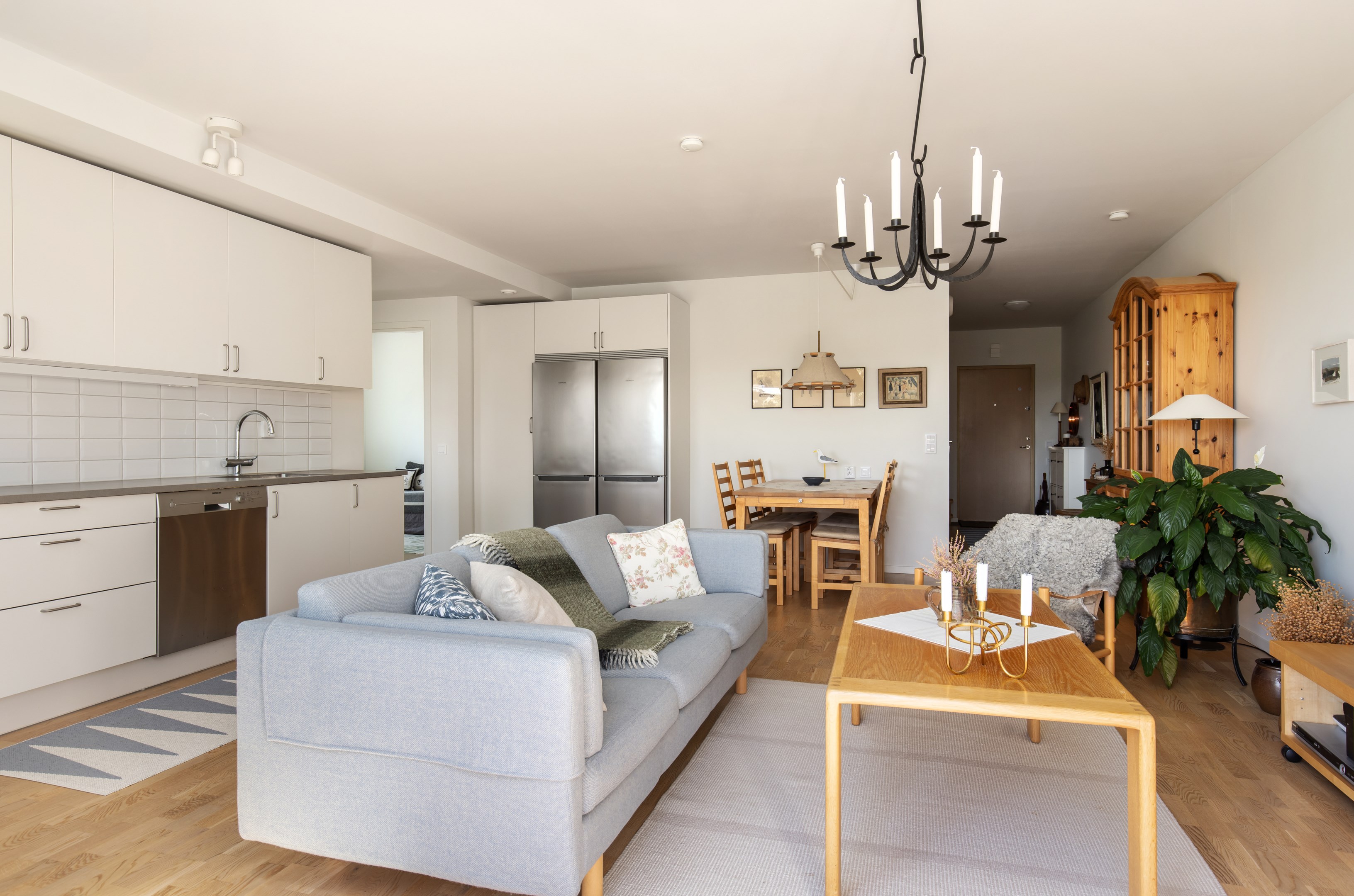 Bostadsbild från Ormingeringen 62B, 3/3 tr, Till salu i Västra Orminge, Nacka