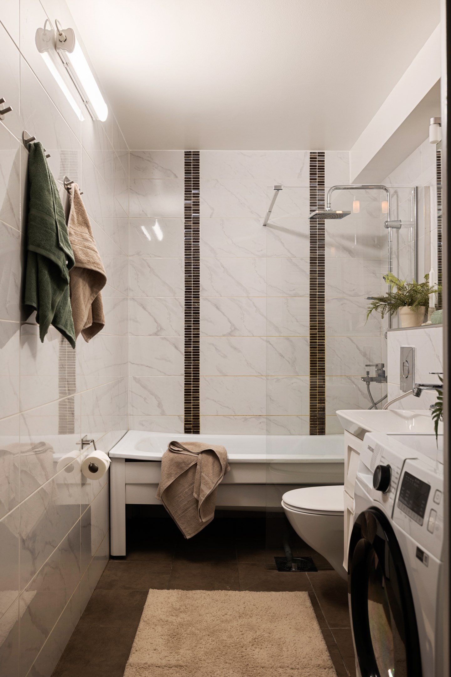 Bostadsbild från Landåvägen 77, Till salu i Jarlaberg, Nacka