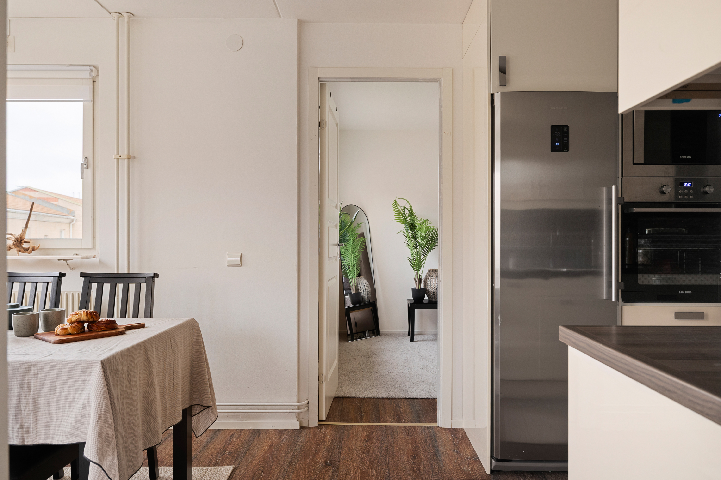 Bostadsbild från Landåvägen 77, Till salu i Jarlaberg, Nacka