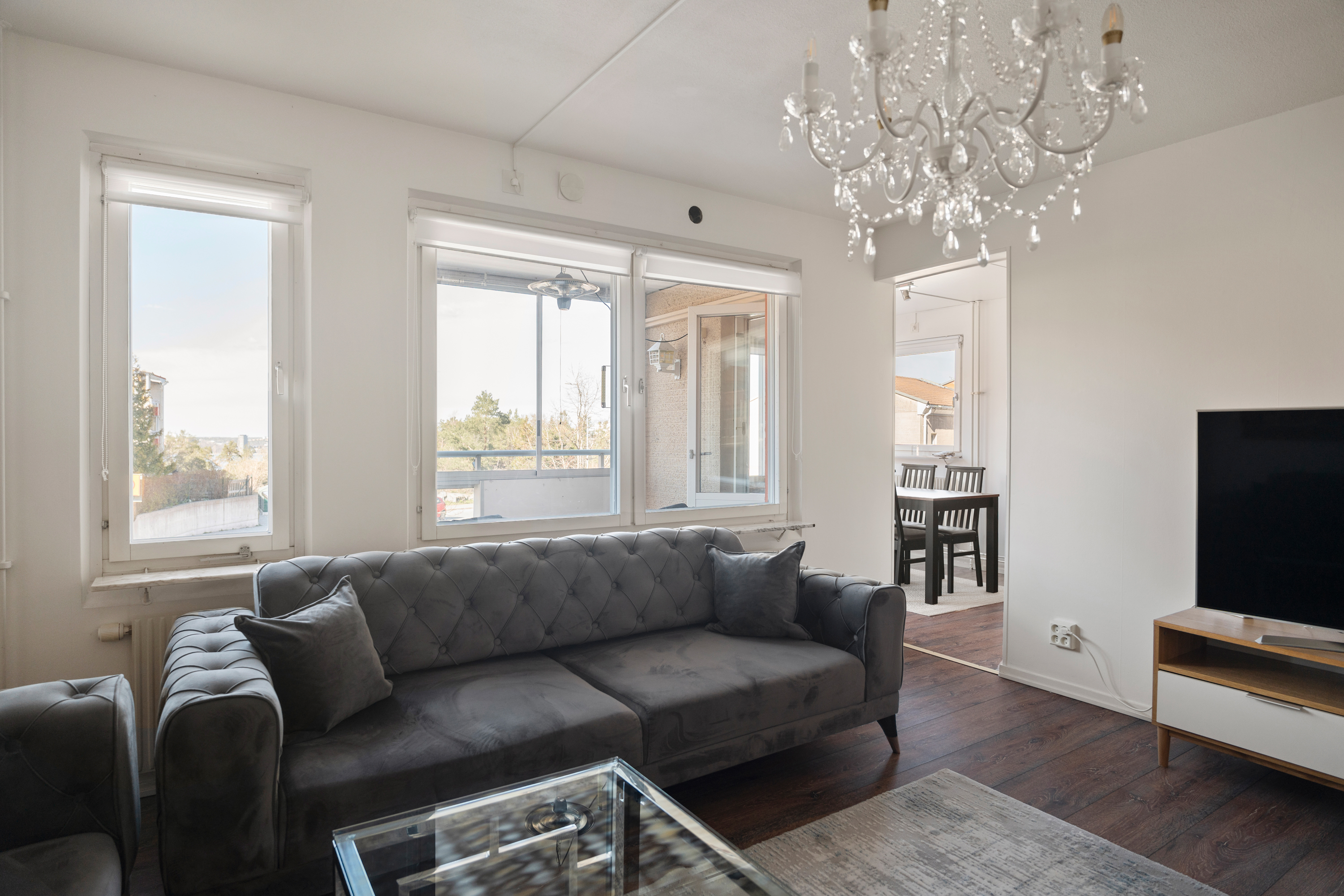 Bostadsbild från Landåvägen 77, Till salu i Jarlaberg, Nacka