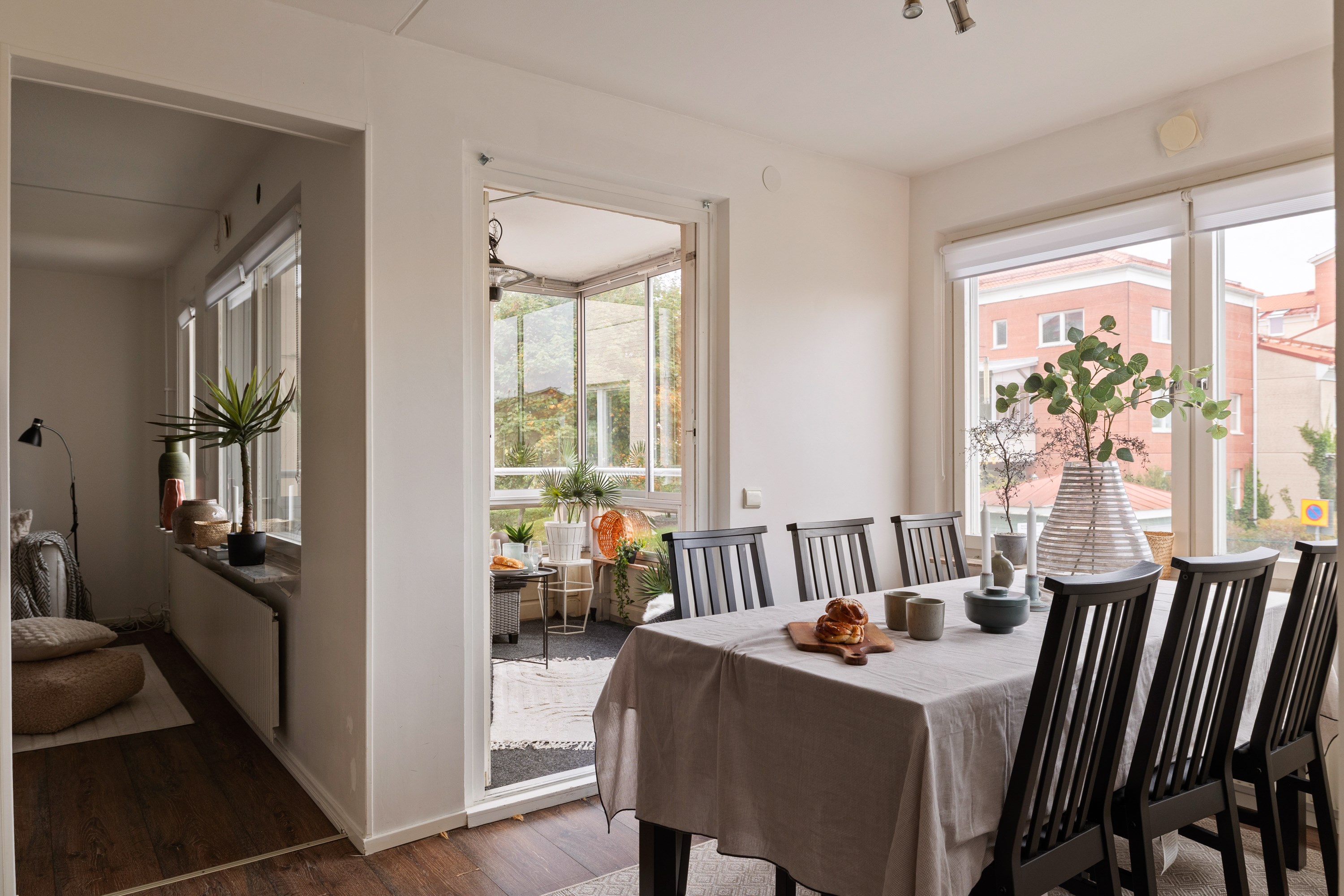 Bostadsbild från Landåvägen 77, Till salu i Jarlaberg, Nacka