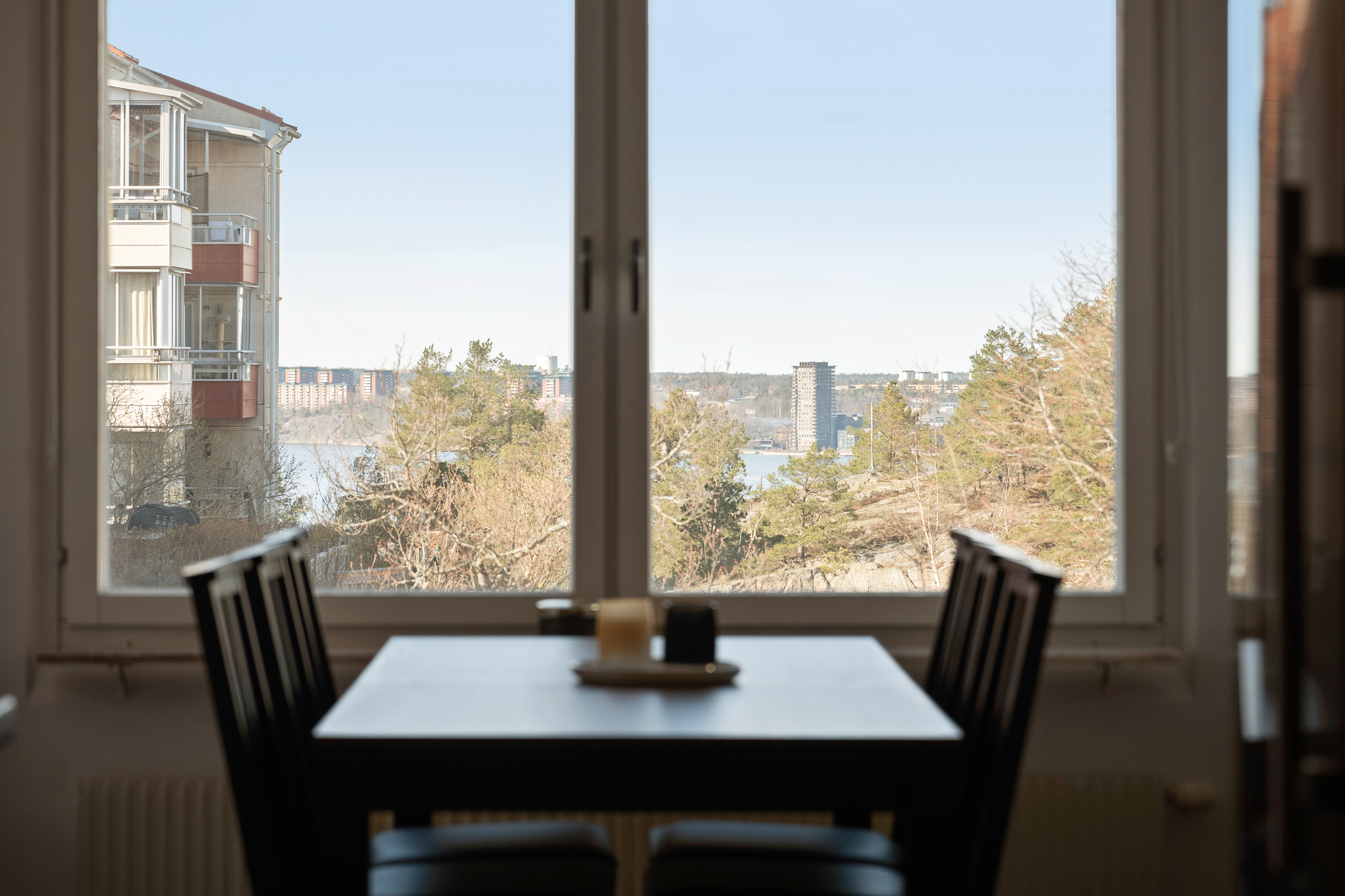 Bostadsbild från Landåvägen 77, Till salu i Jarlaberg, Nacka