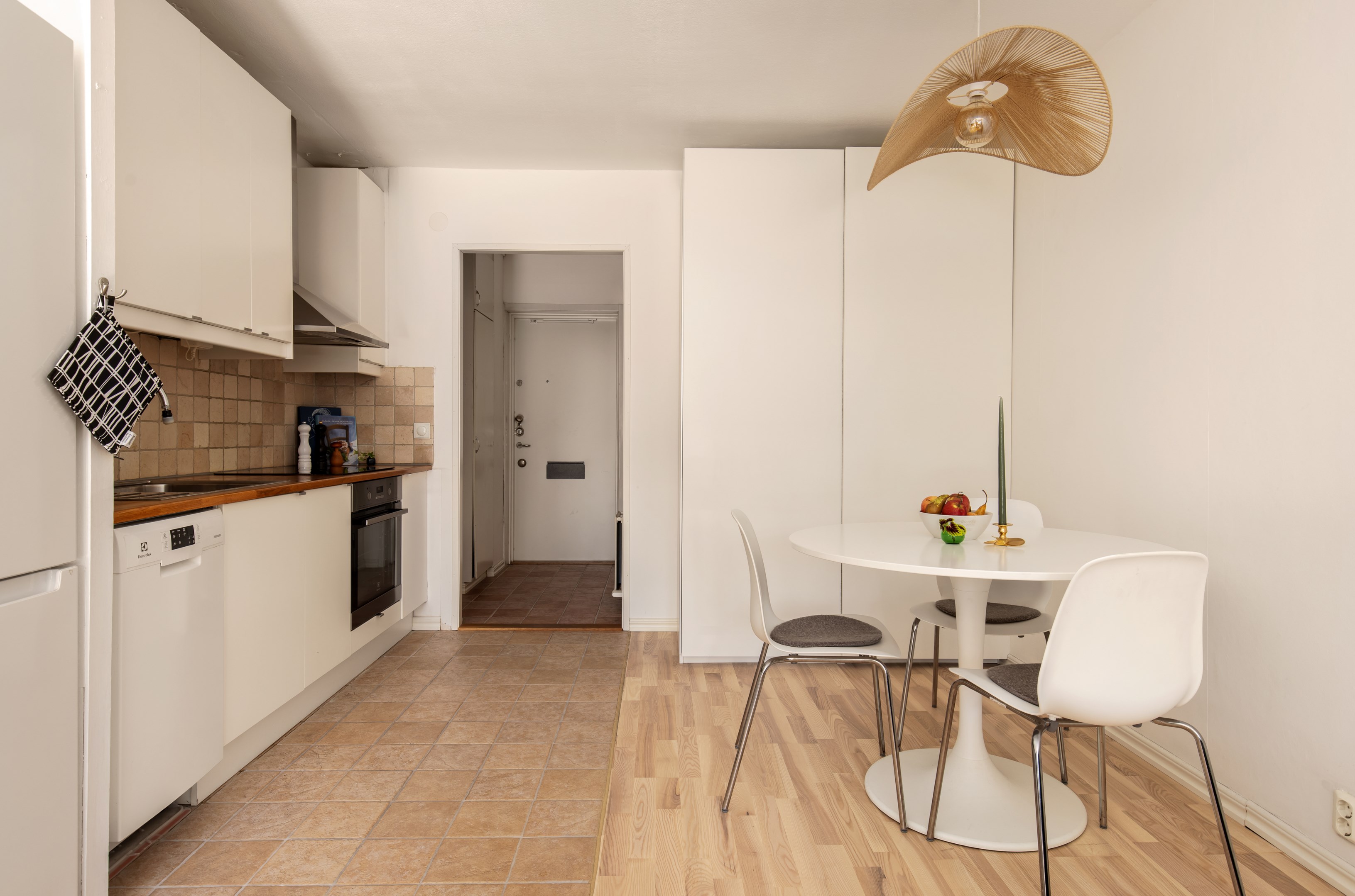 Bostadsbild från Torggatan 4B, 4tr, Till salu i Saltsjöbaden, Nacka