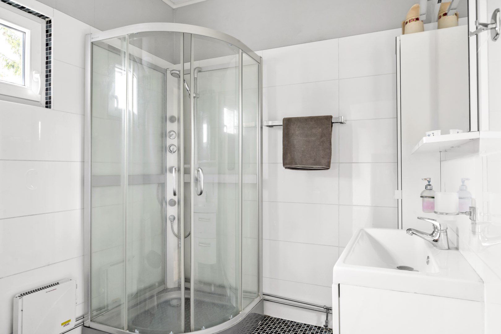 Bostadsbild från Fäxboda 24, Såld i Fäxboda, Uppsala