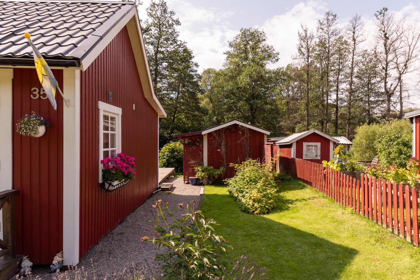 Bostadsbild från Kolonivägen 35, Såld i Biskopsängen, Västerås