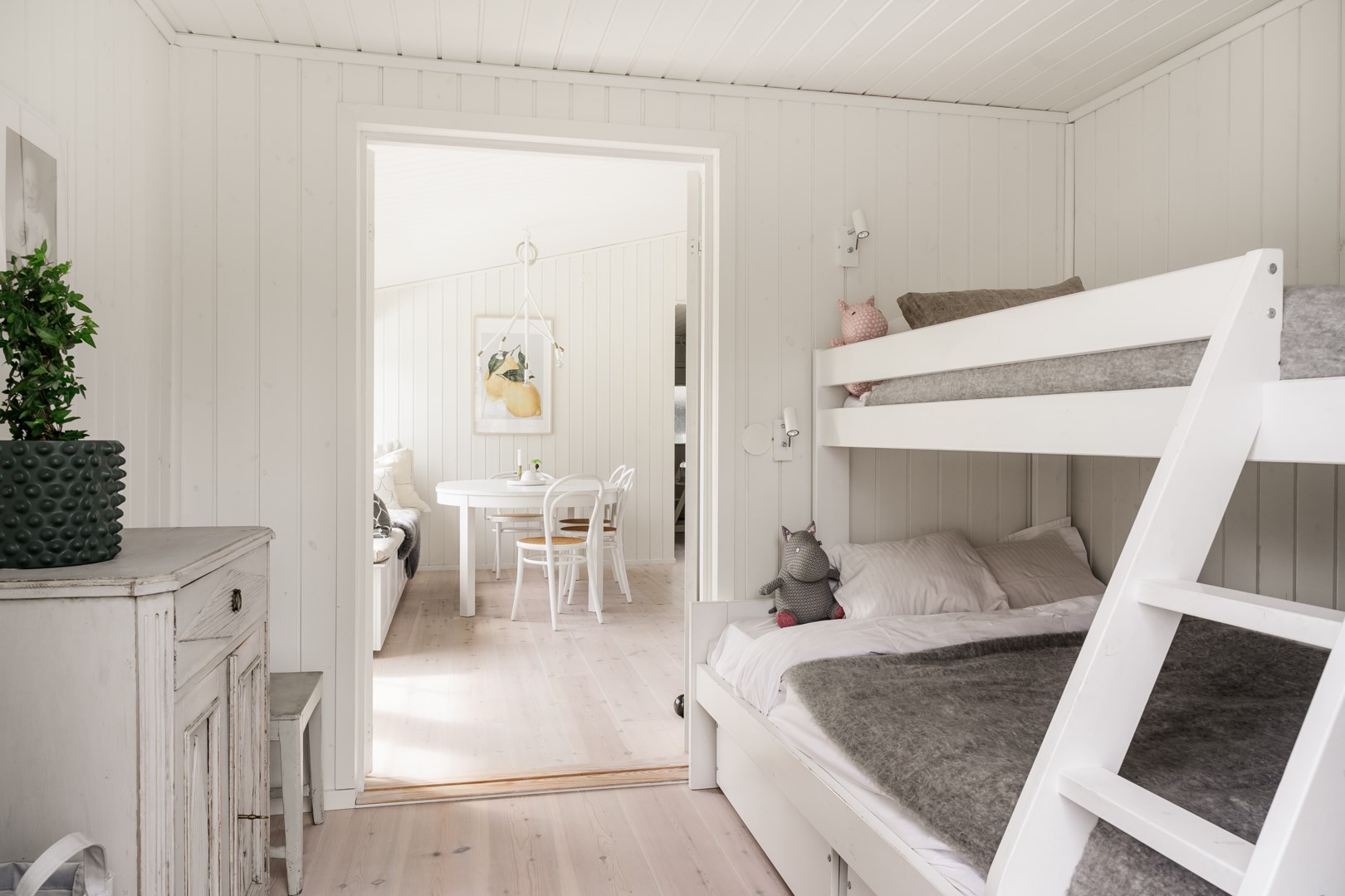 Bostadsbild från Tranviksvägen 6, Såld i Bodatorp, Värmdö