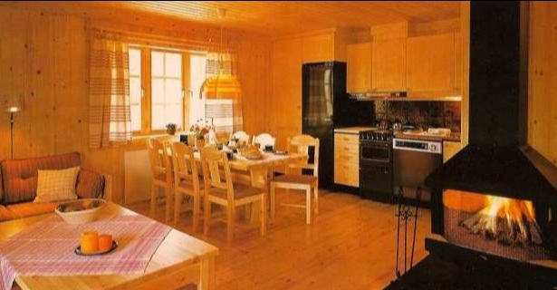 Storstuga med eldstad