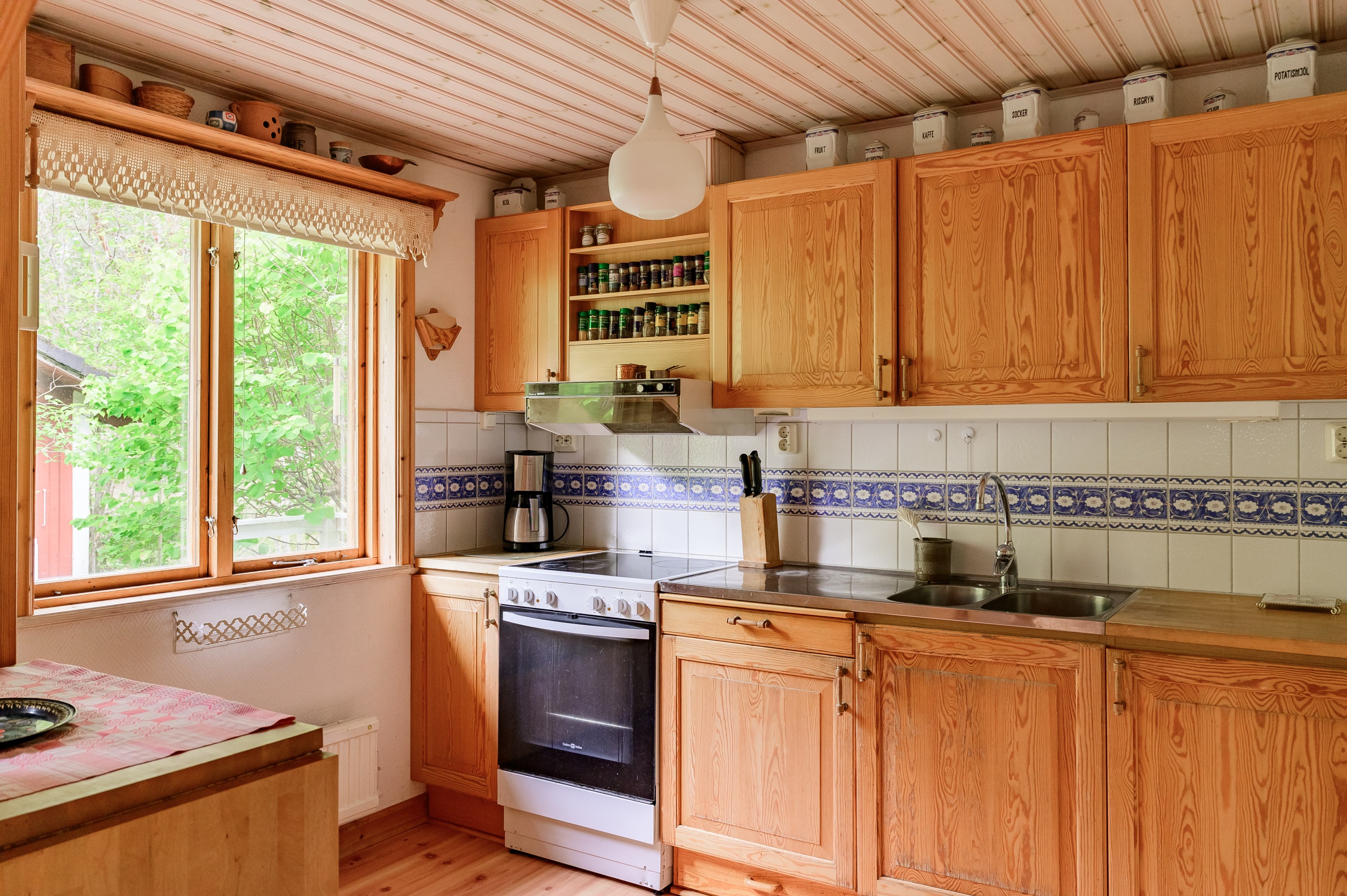 Bostadsbild från Långsjövägen 12, Såld i Överby - Vindö, Värmdö