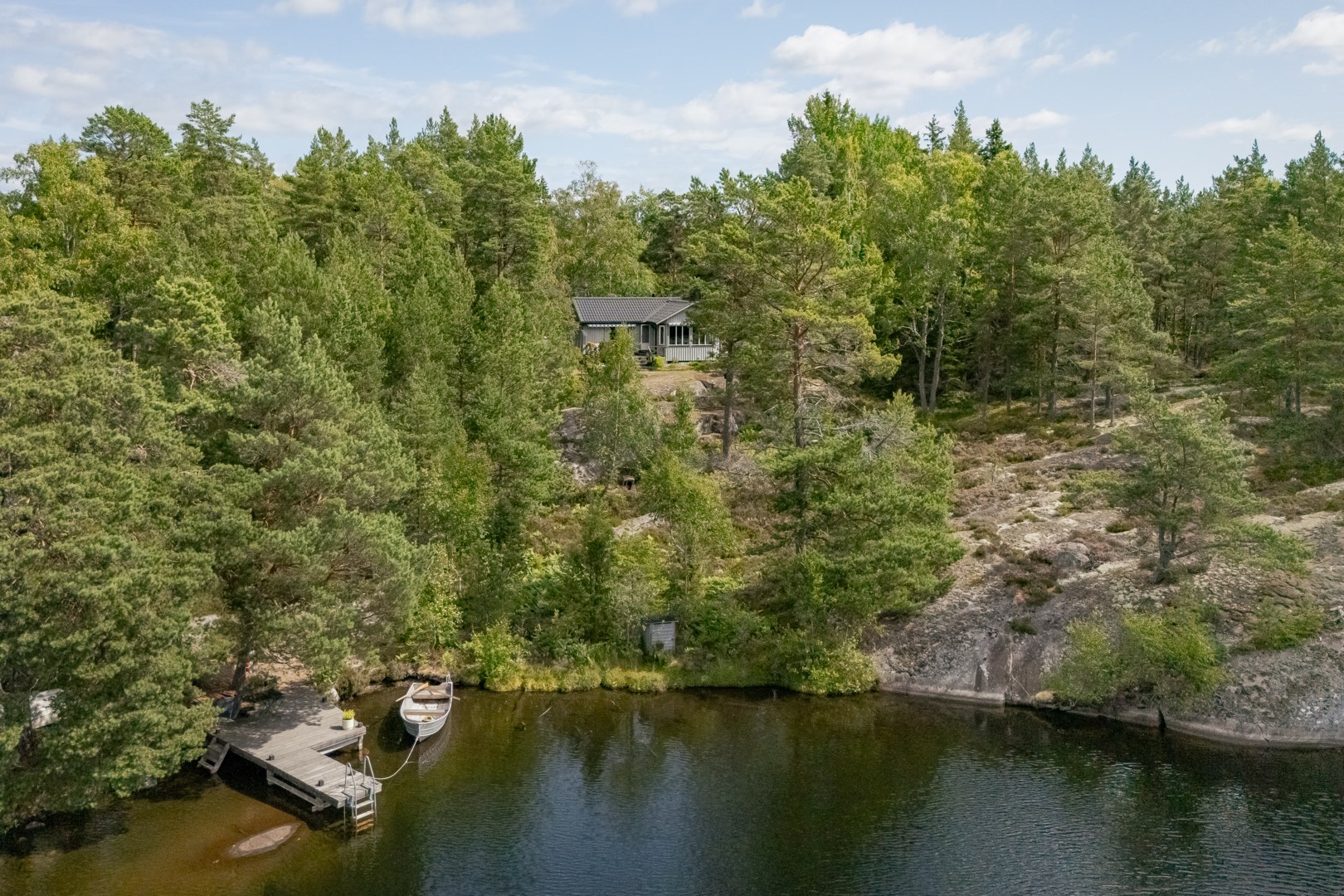 Bostadsbild från Vidsjövägen 8, Såld i Stavsnäs, Värmdö