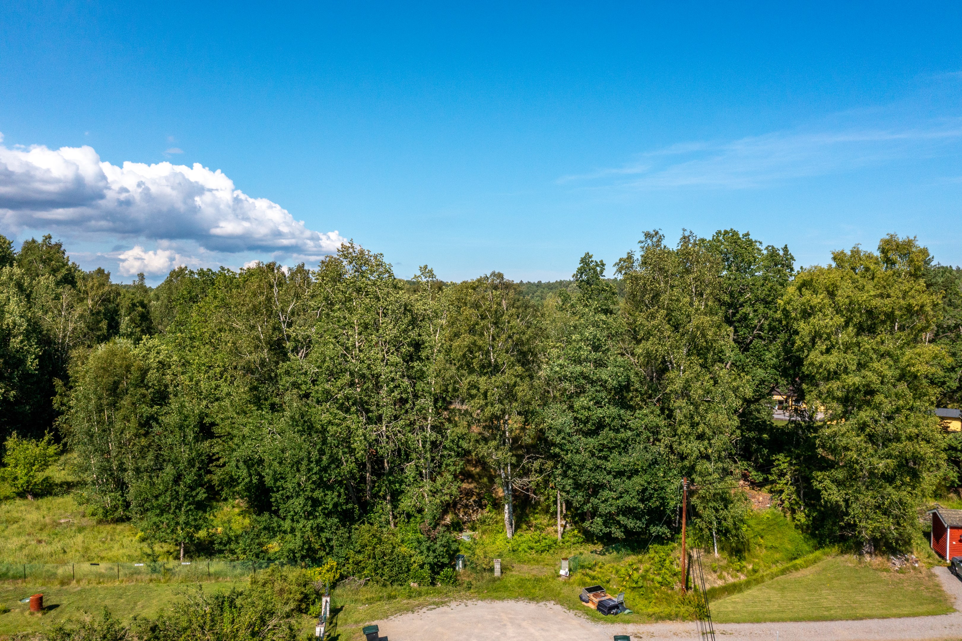 Välkommen till Svedjevägen 7 i populära Ängsvik på Ingarö!