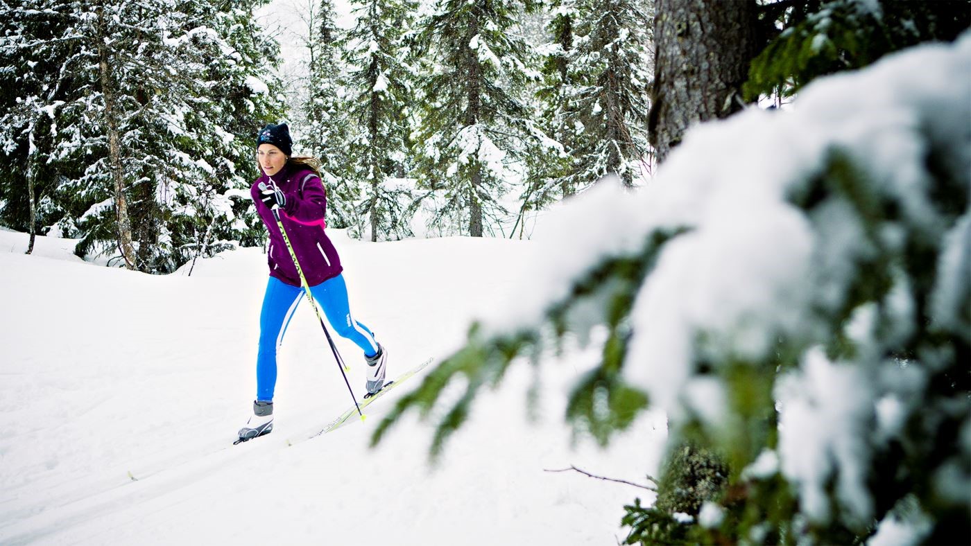 Spår och leder precis utanför husknuten! Perfekt för aktiviteter på vinterlovet.