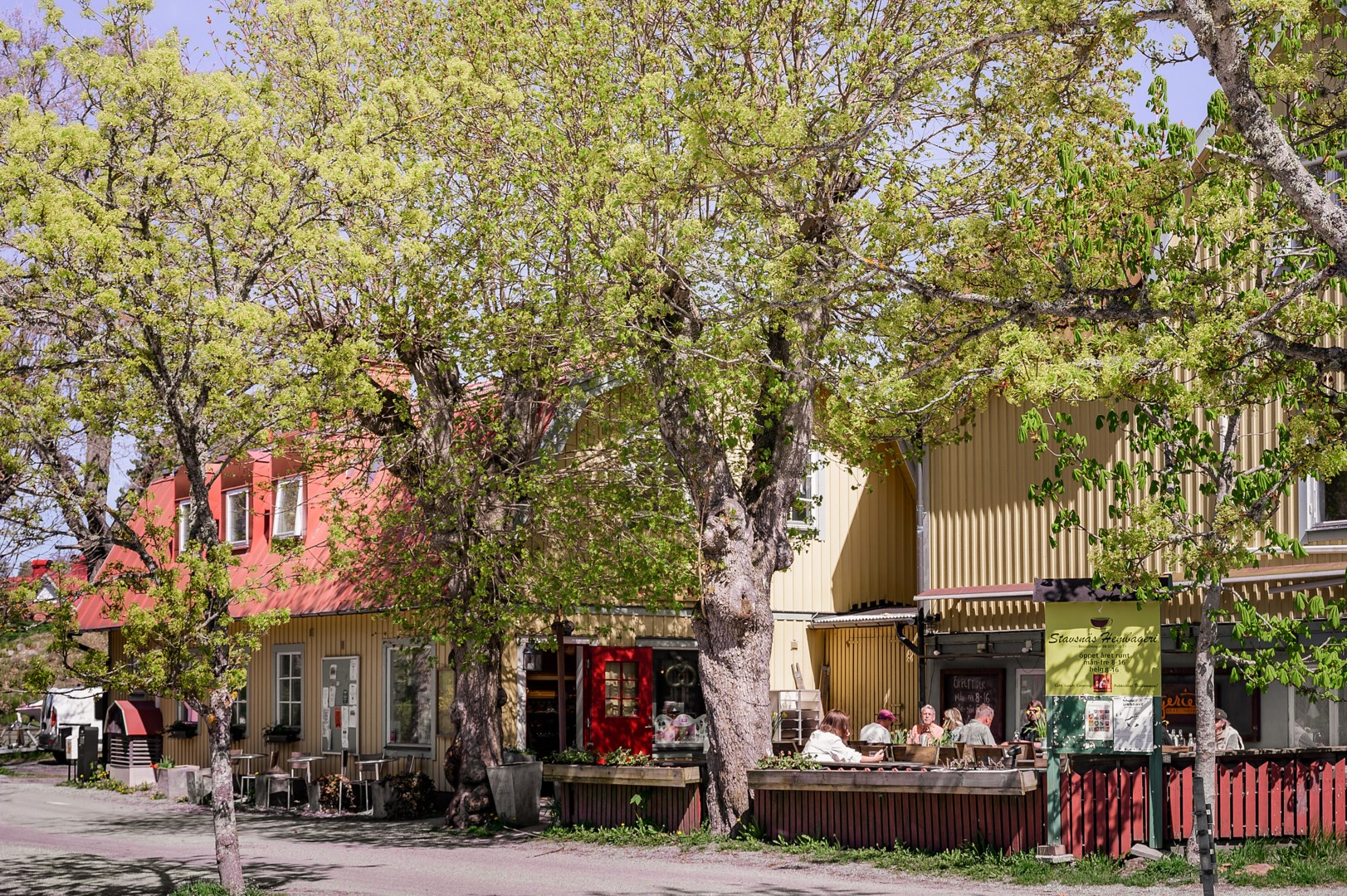 Stavsnäs hembageri, restaurang och pub