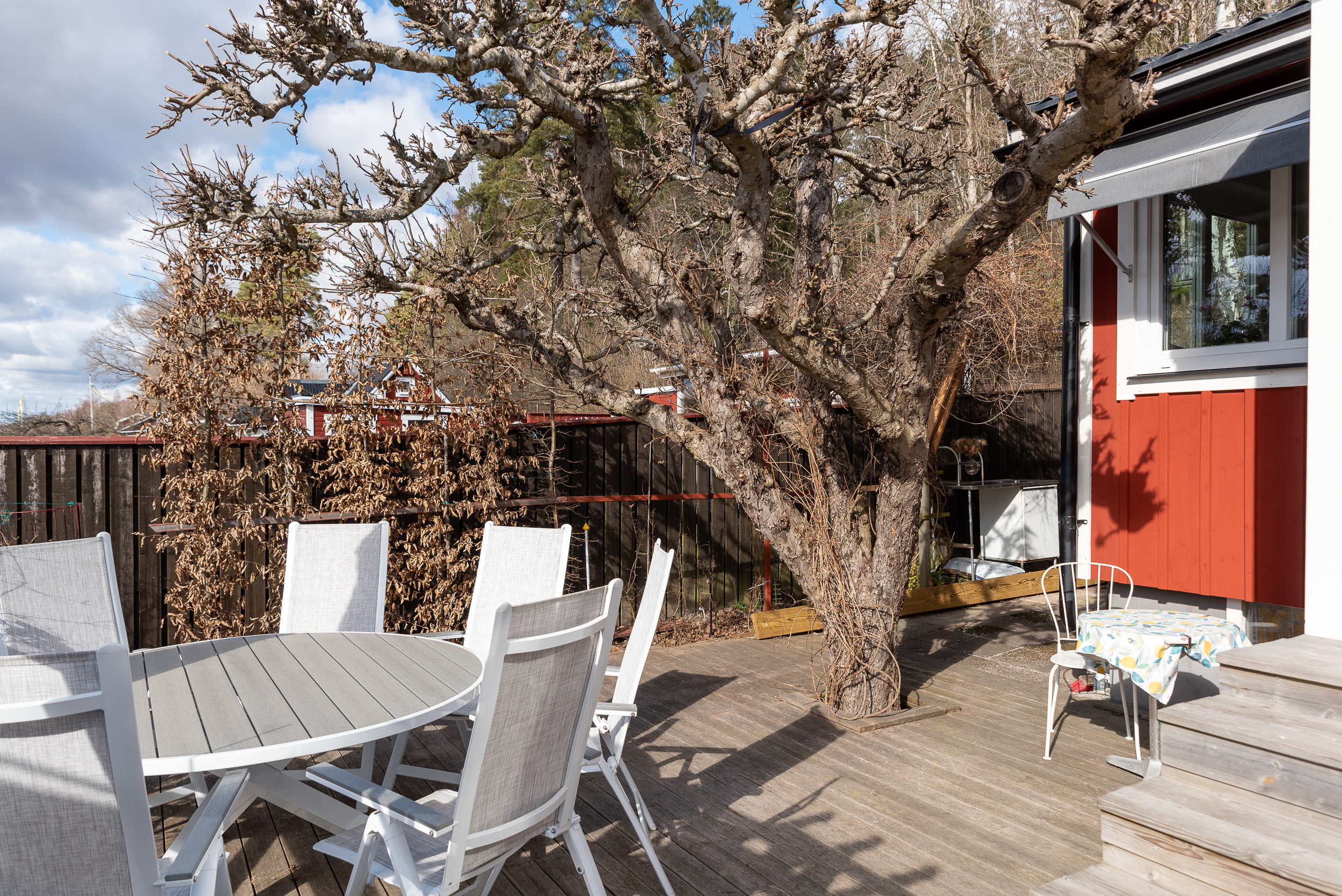 Bostadsbild från Övre Åvägen 10, Såld i Biskopsängen, Västerås