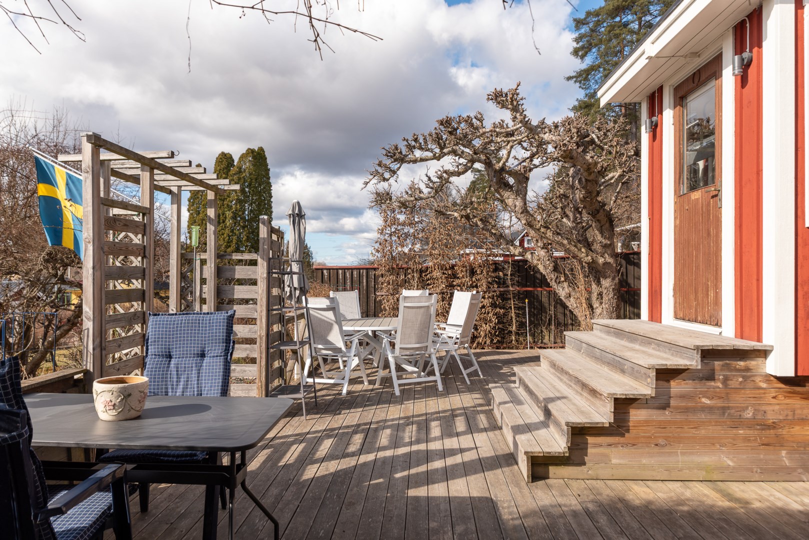 Bostadsbild från Övre Åvägen 10, Såld i Biskopsängen, Västerås