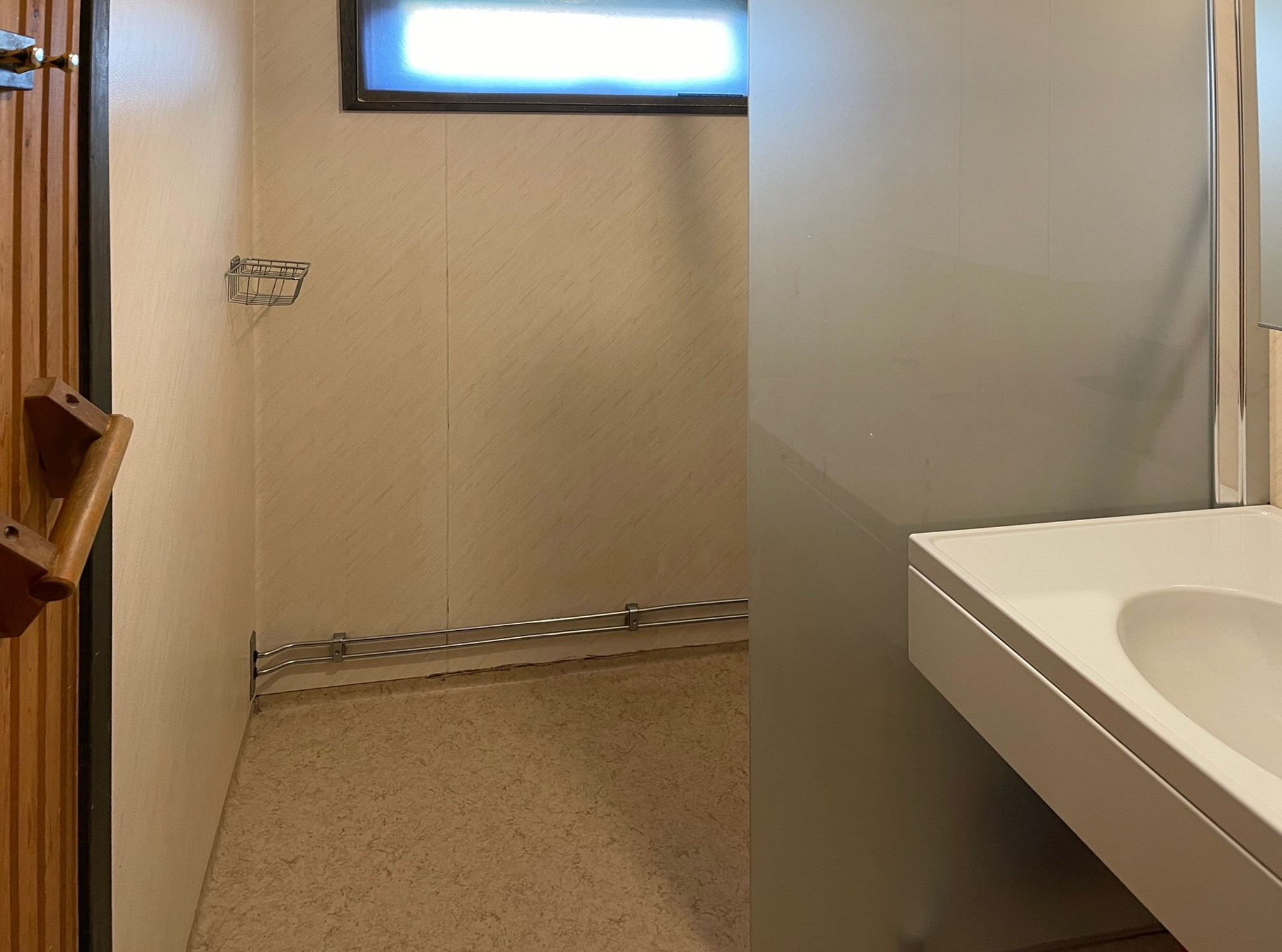 17. Sauna/dusch/handfat