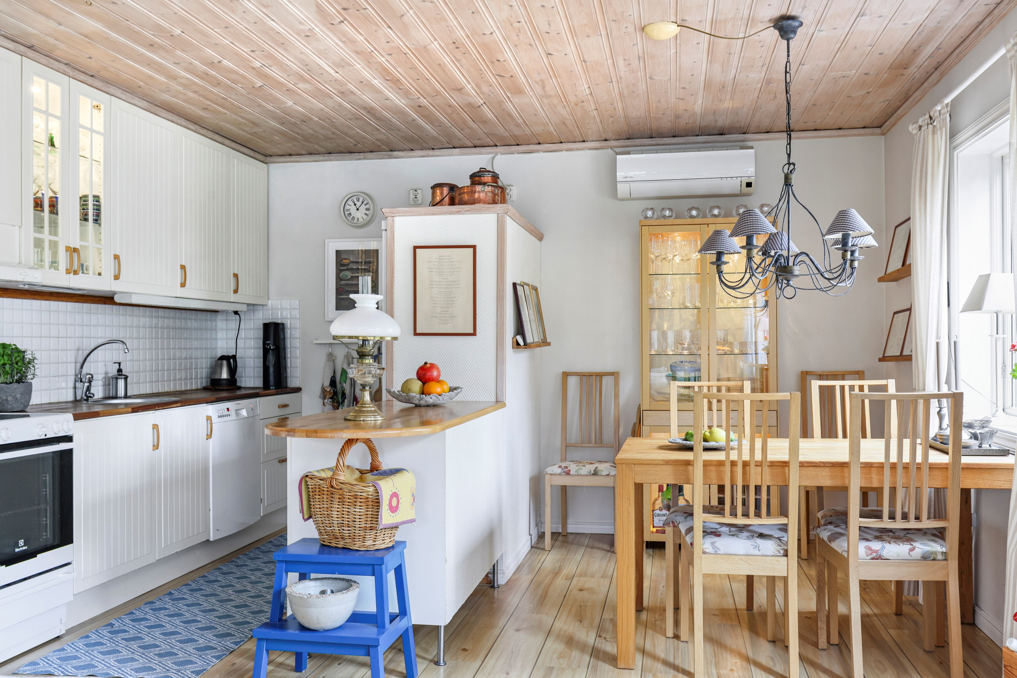 Bostadsbild från Söderby 76, Såld i Öregrund, Östhammar