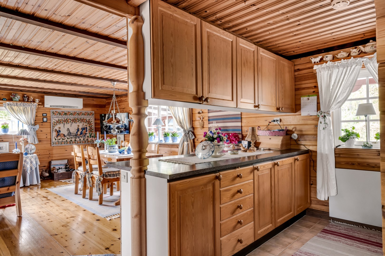 Bostadsbild från Östra Dalgången 1, Såld i Nolsterby strand, Östhammar