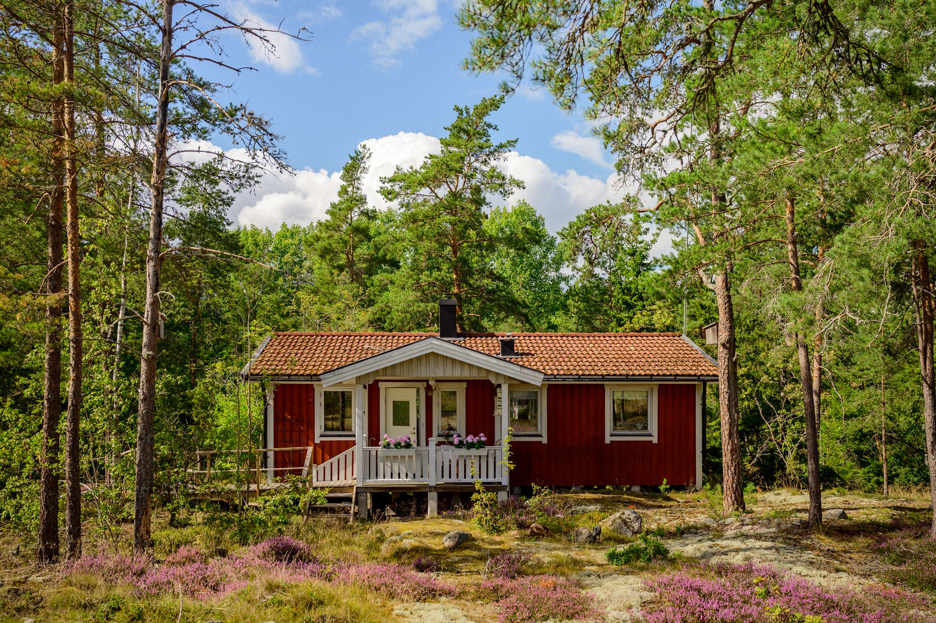 Huvudbyggnad om 75 kvm.