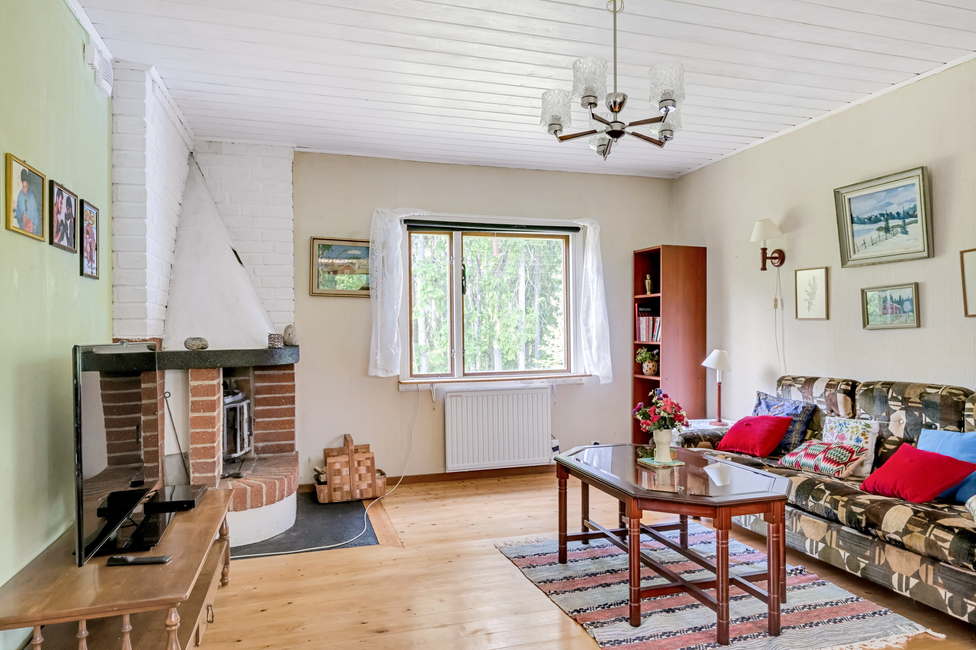 Bostadsbild från Slingervägen 3, Såld i Järlåsa, Uppsala