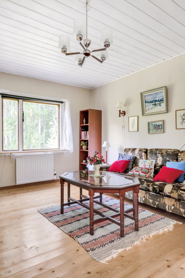 Bostadsbild från Slingervägen 3, Såld i Järlåsa, Uppsala