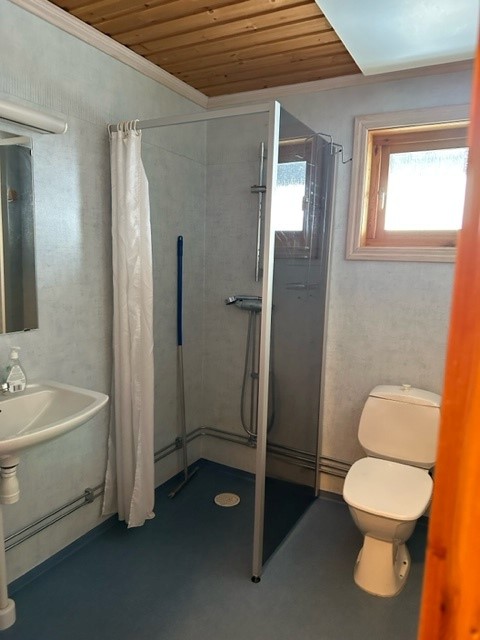Badrum, med torkskåp