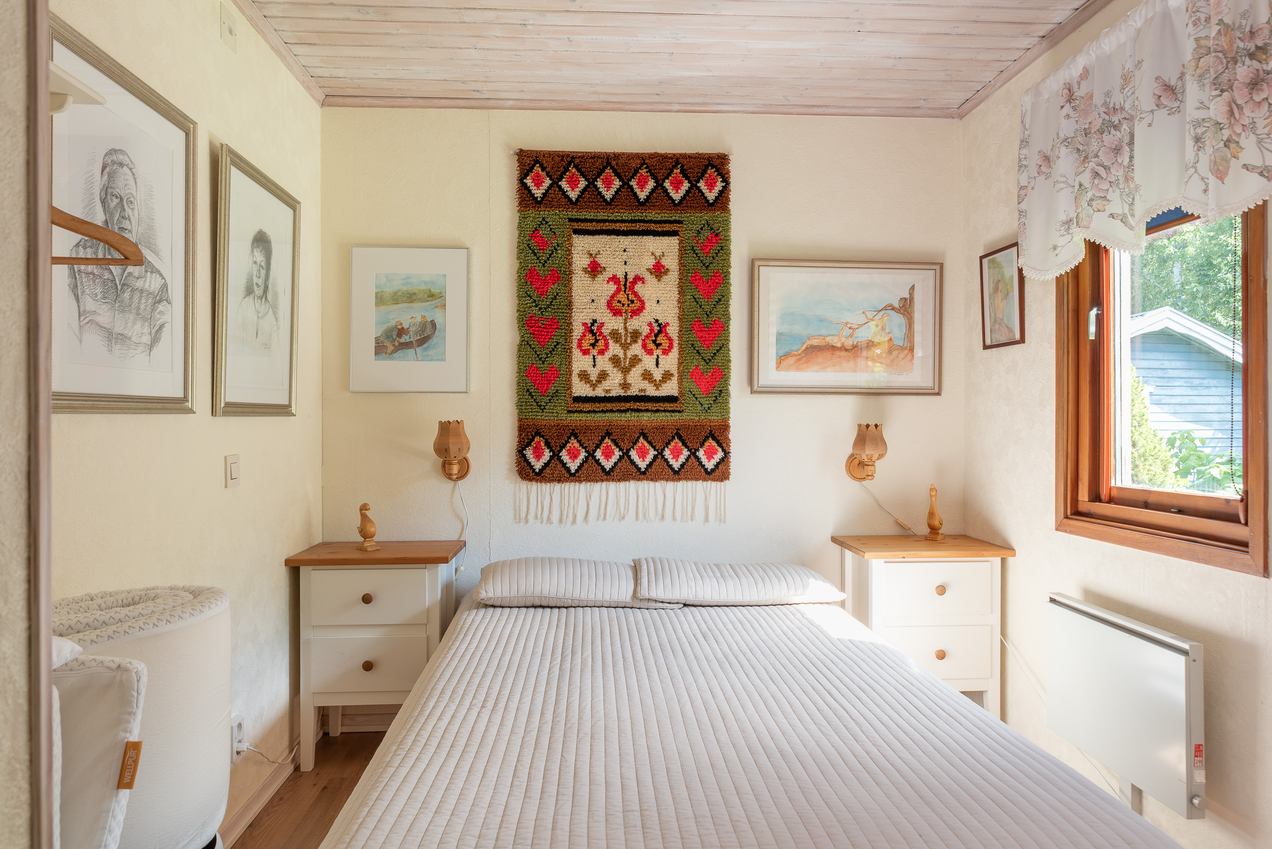 Bostadsbild från Åsenborgsvägen 8, Såld i Hälla Koloniområde, Västerås