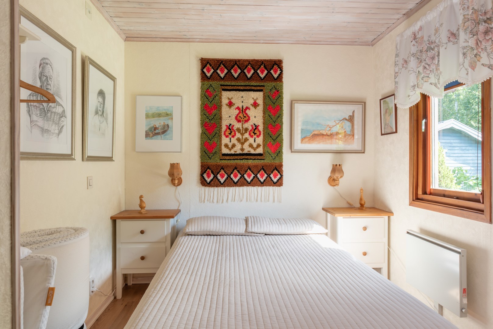 Bostadsbild från Åsenborgsvägen 8, Såld i Hälla Koloniområde, Västerås