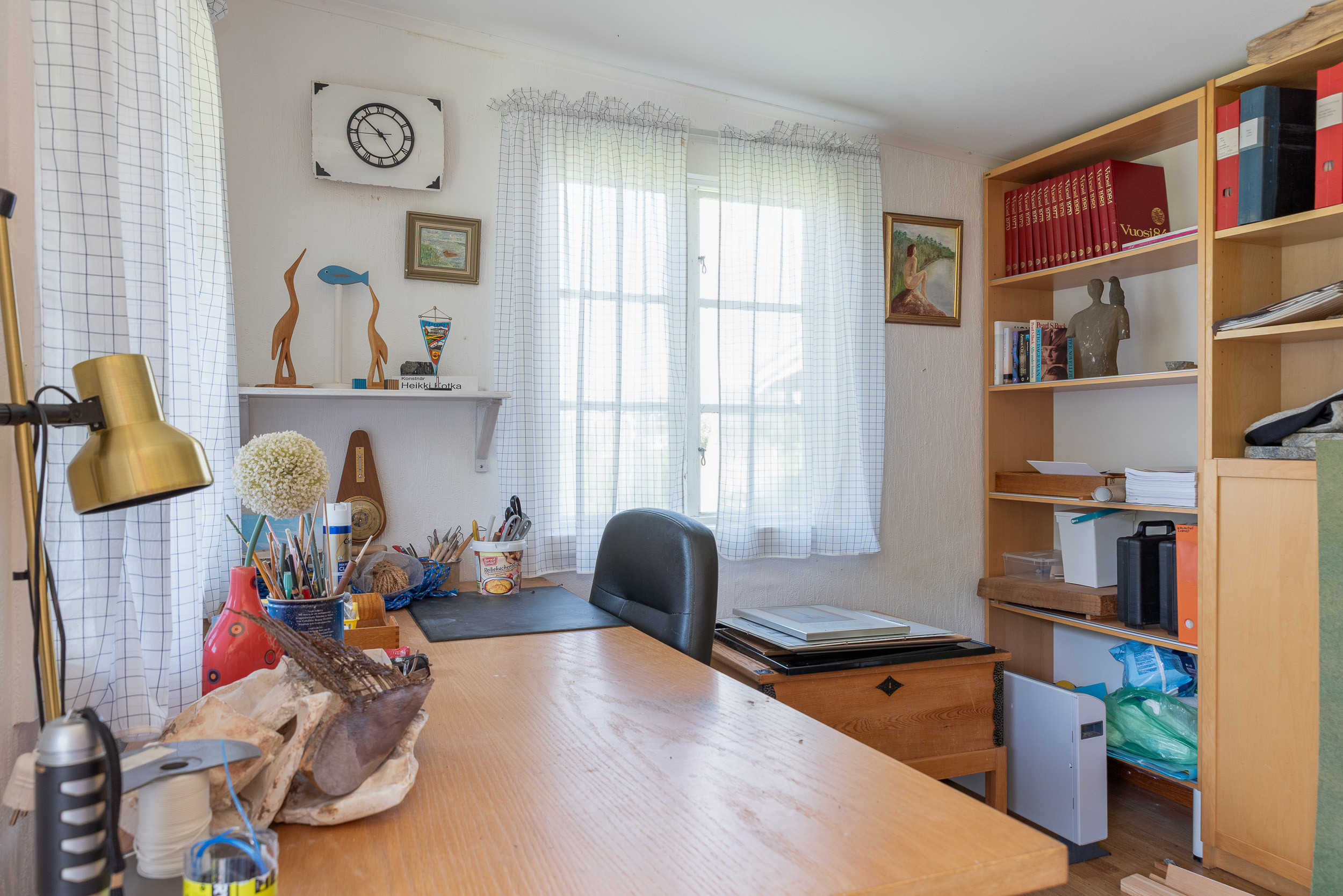 Bostadsbild från Åsenborgsvägen 8, Såld i Hälla Koloniområde, Västerås