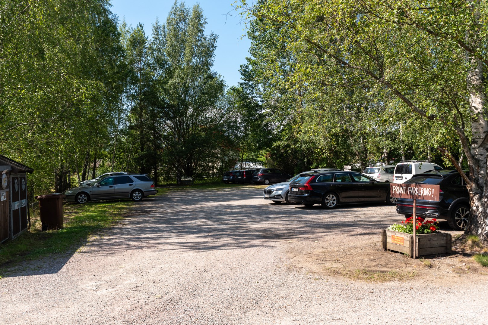 Bostadsbild från Åsenborgsvägen 8, Såld i Hälla Koloniområde, Västerås