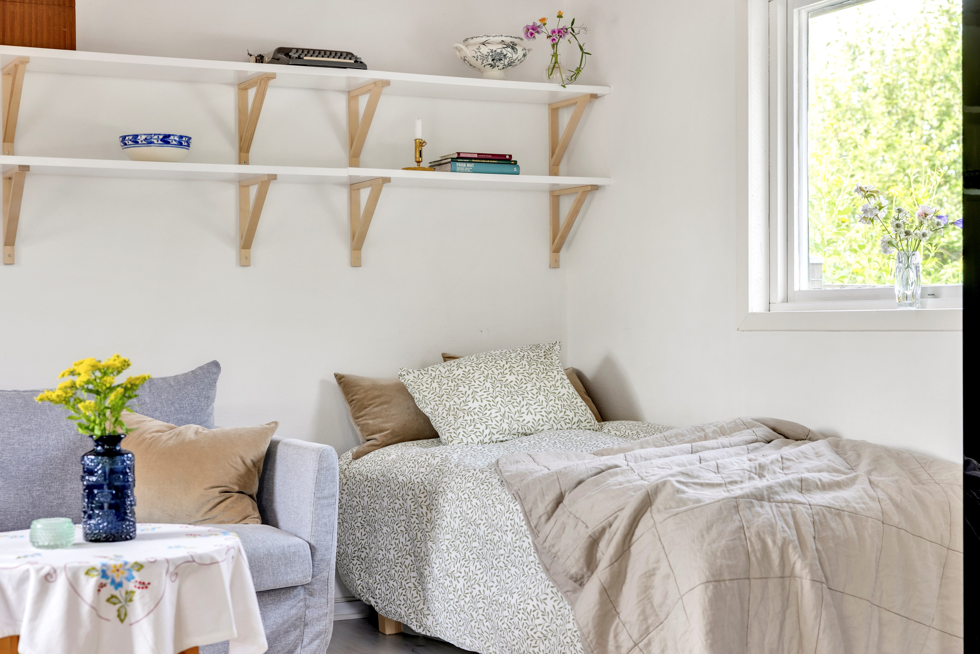 Bostadsbild från Husabyvägen 13 (Husbyborg koloniförening lott 13), Kommande i Husbyborg, Uppsala