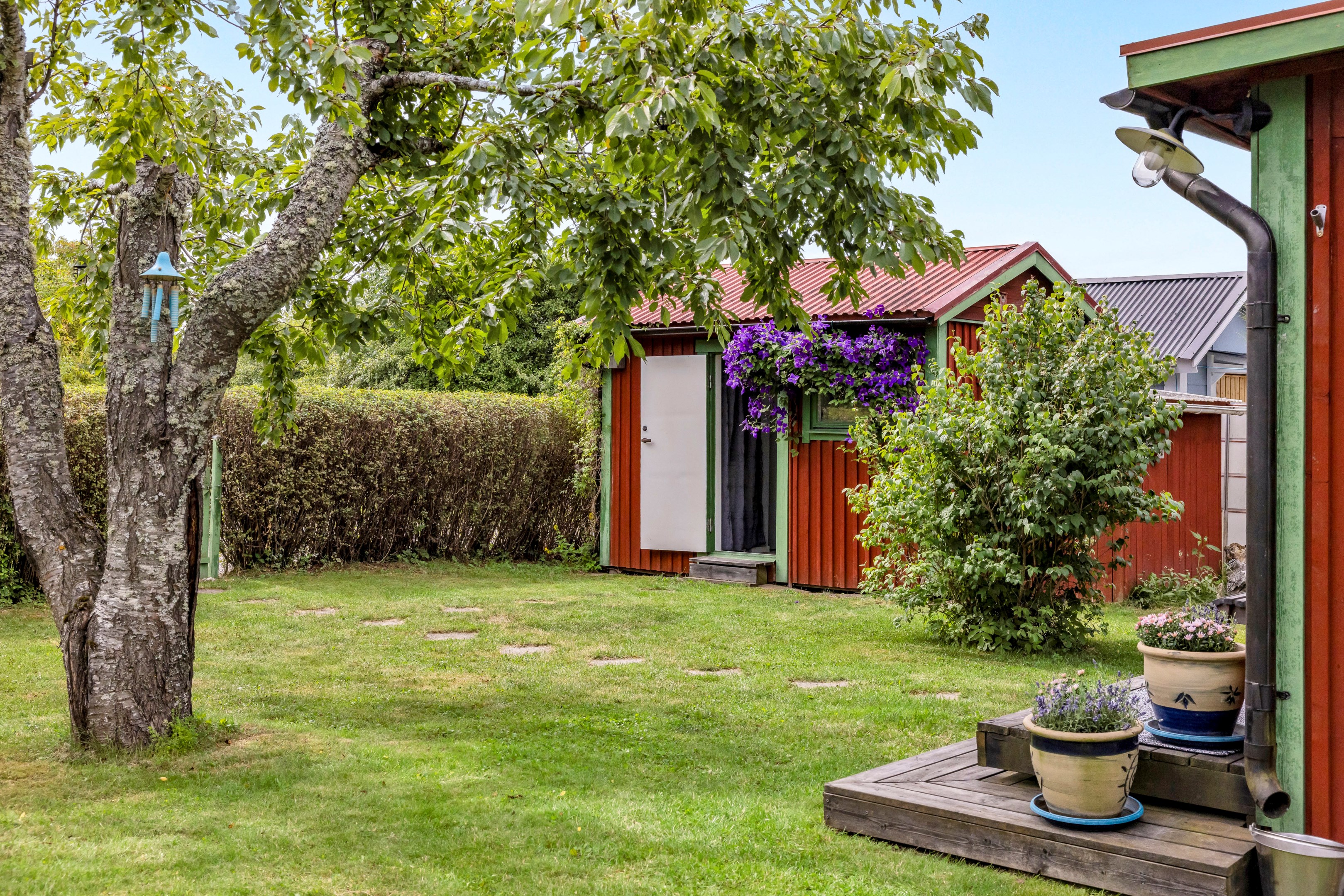 Bostadsbild från Husabyvägen 13 (Husbyborg koloniförening lott 13), Kommande i Husbyborg, Uppsala