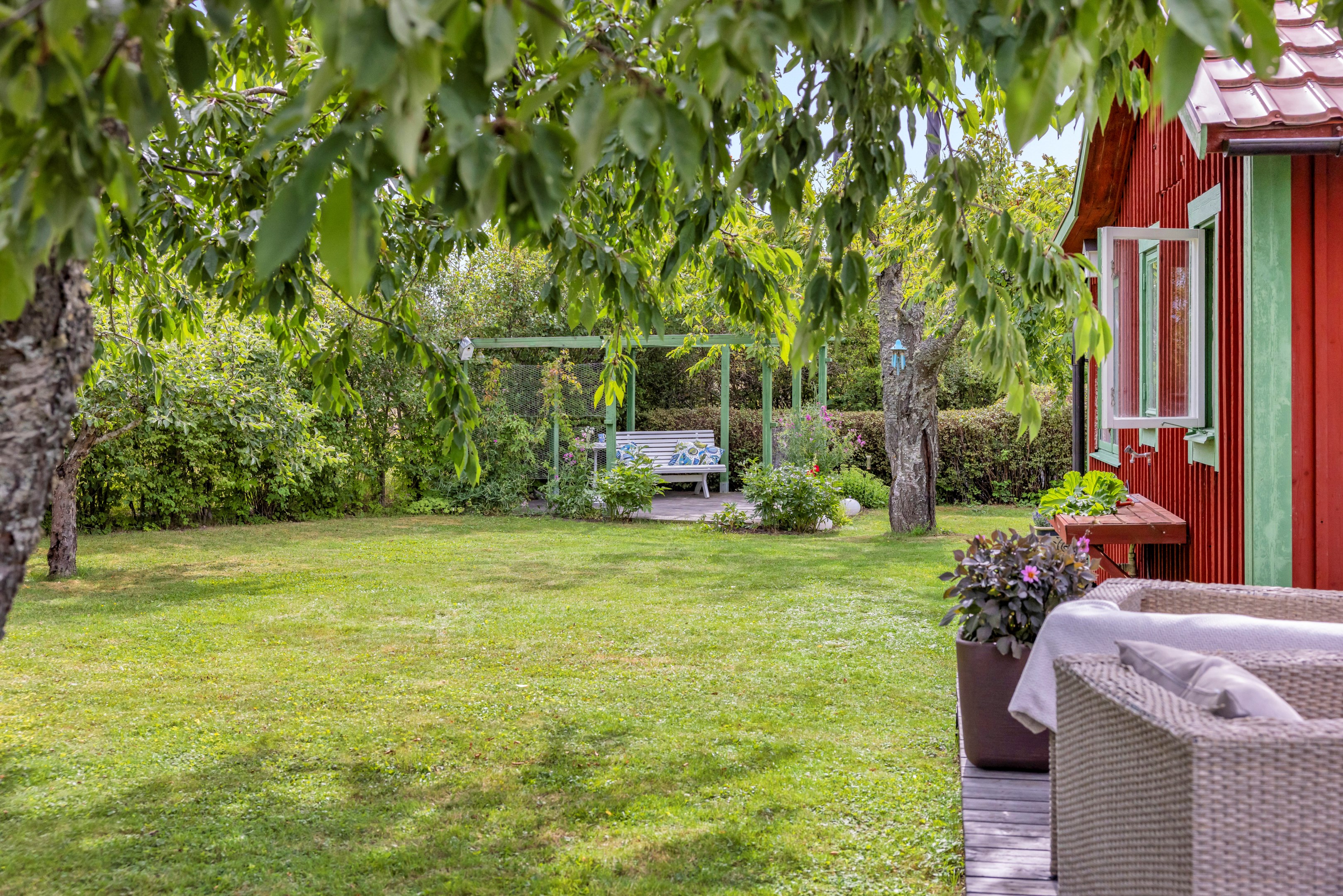 Bostadsbild från Husabyvägen 13 (Husbyborg koloniförening lott 13), Kommande i Husbyborg, Uppsala