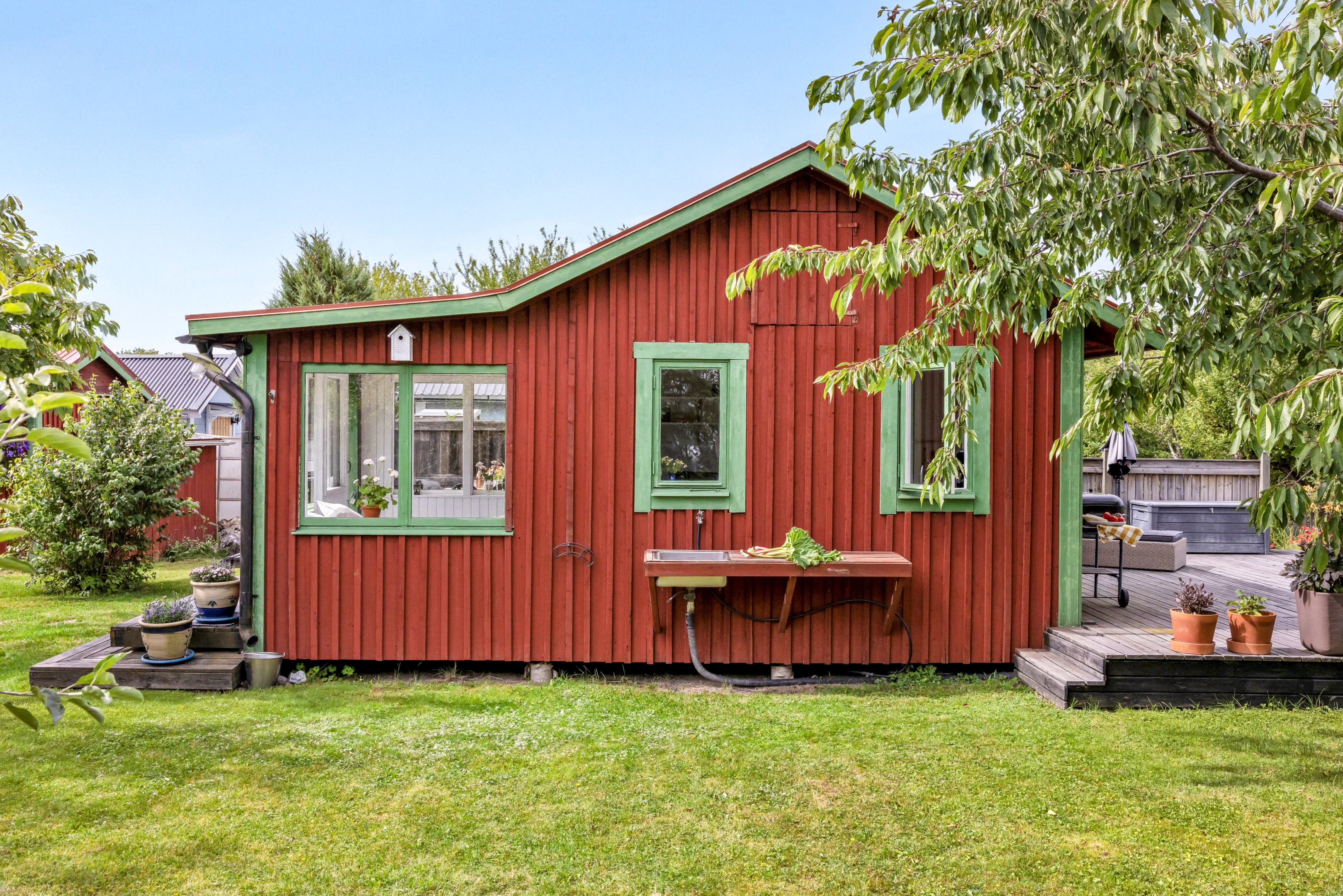 Bostadsbild från Husabyvägen 13 (Husbyborg koloniförening lott 13), Kommande i Husbyborg, Uppsala