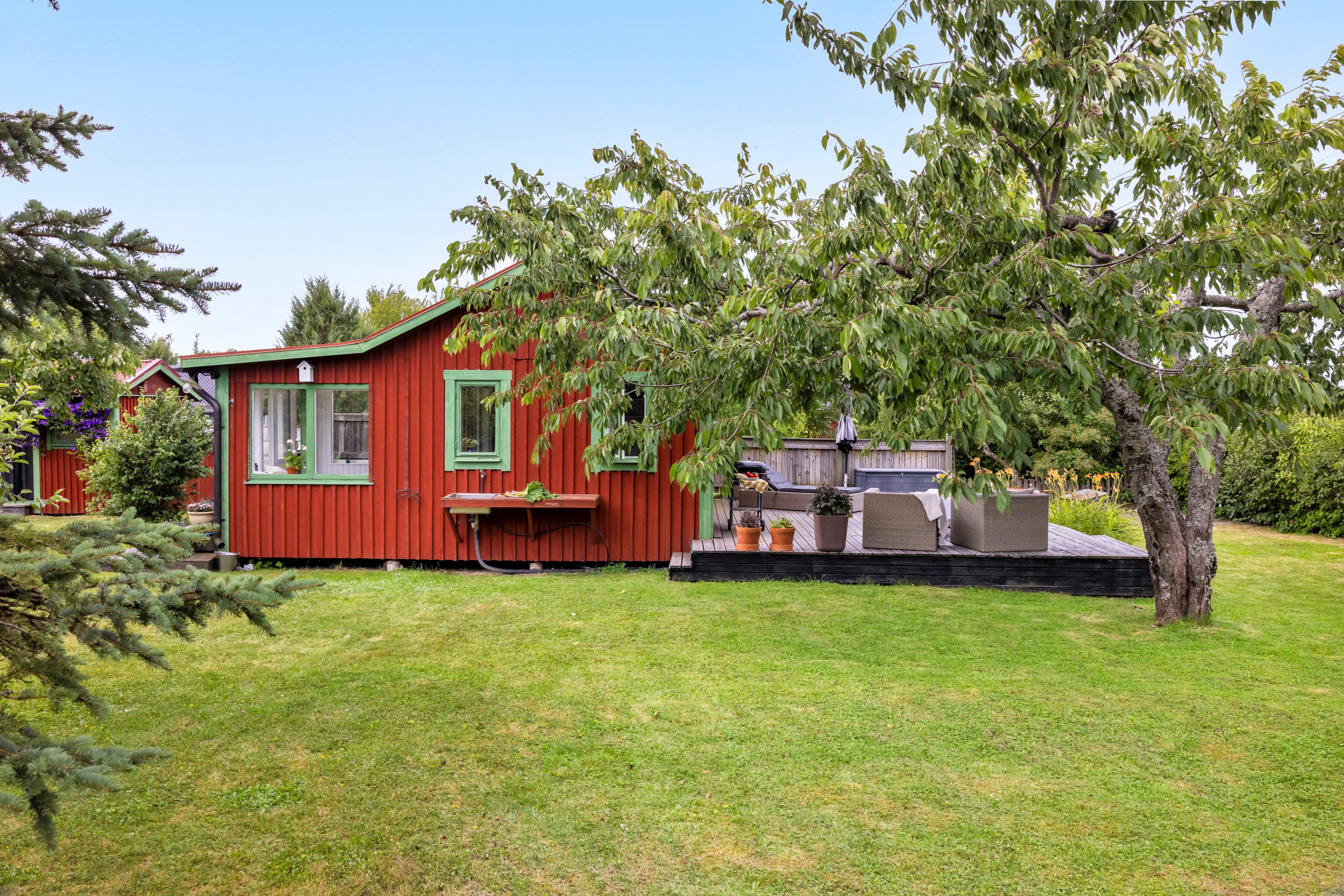 Bostadsbild från Husabyvägen 13 (Husbyborg koloniförening lott 13), Kommande i Husbyborg, Uppsala