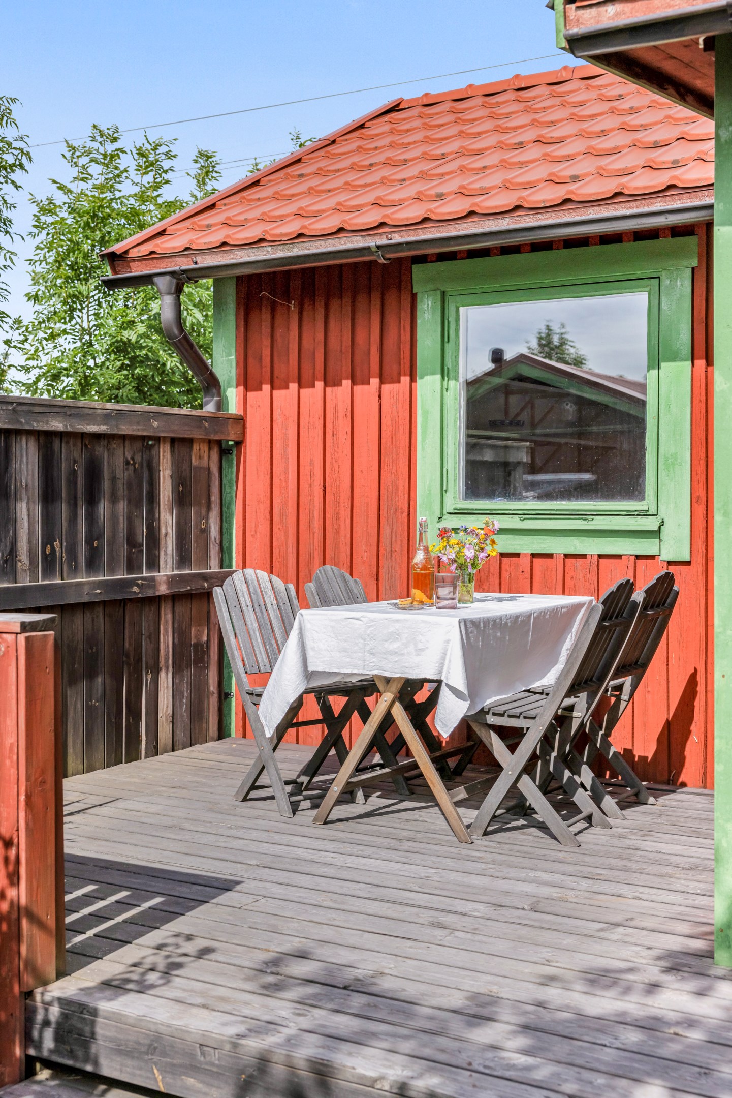 Bostadsbild från Husabyvägen 13 (Husbyborg koloniförening lott 13), Kommande i Husbyborg, Uppsala