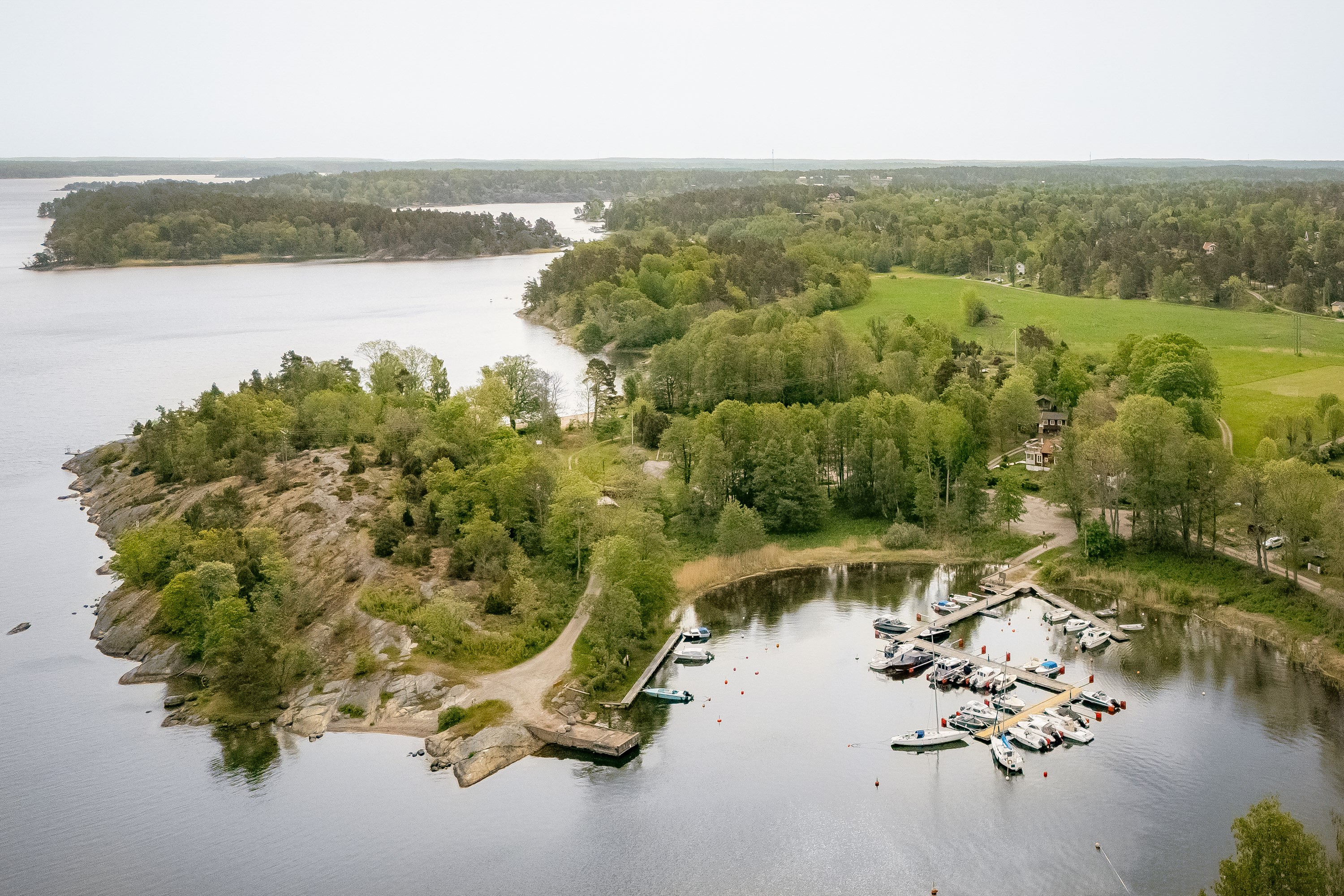 Båtklubb i anslutning till stora badet.