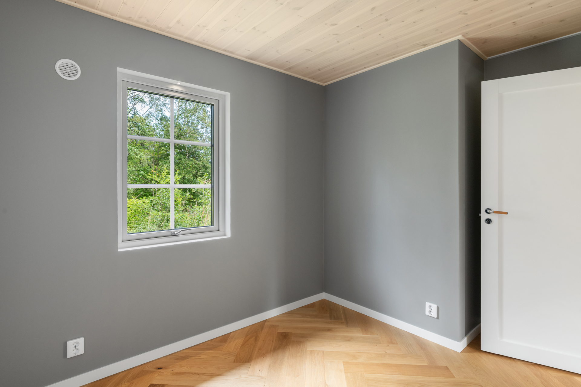 Bostadsbild från Västra Fällgatevägen 13, Såld i Blidö, Norrtälje