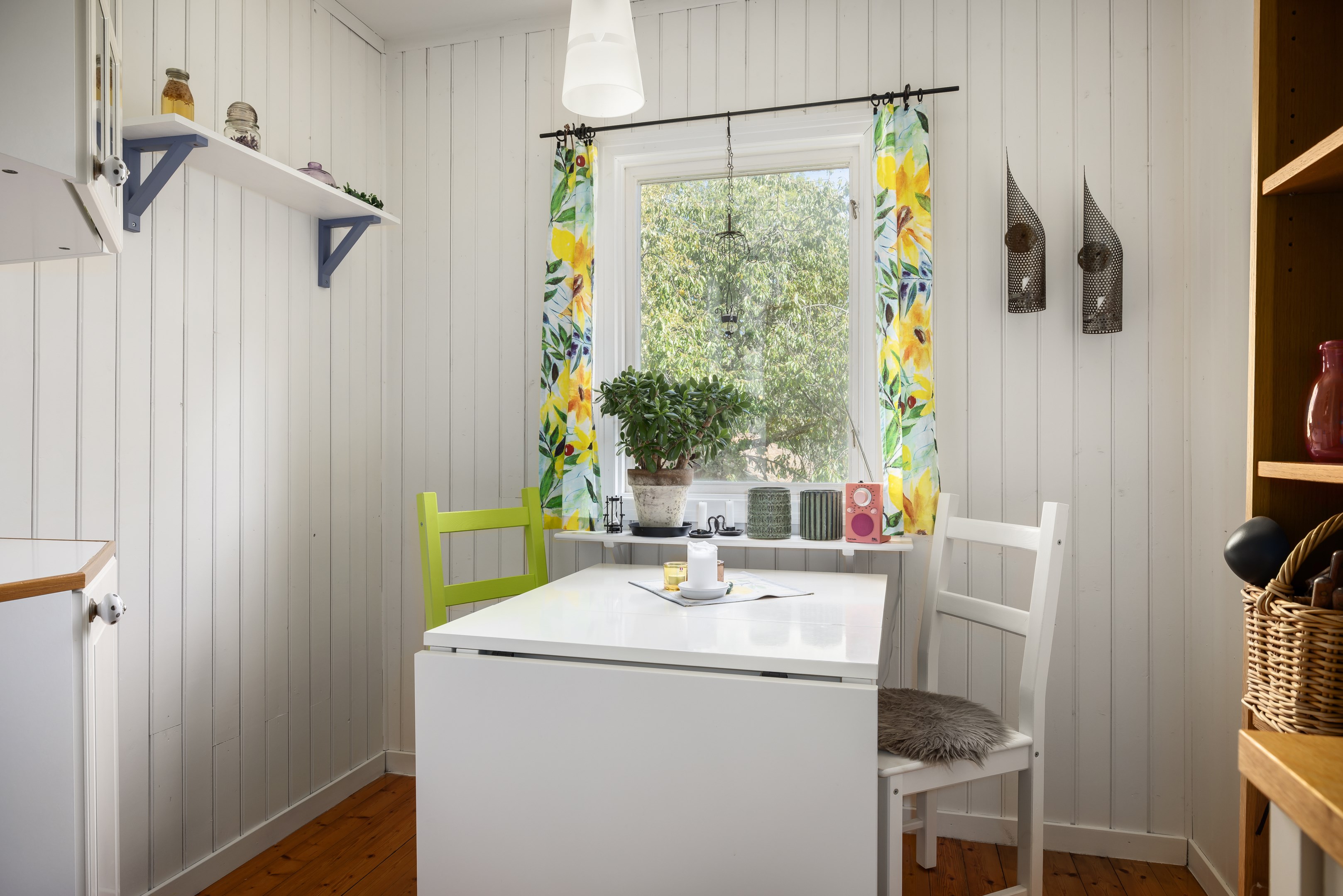 Bostadsbild från Överbyvägen 99, Till salu i Överby - Vindö, Värmdö