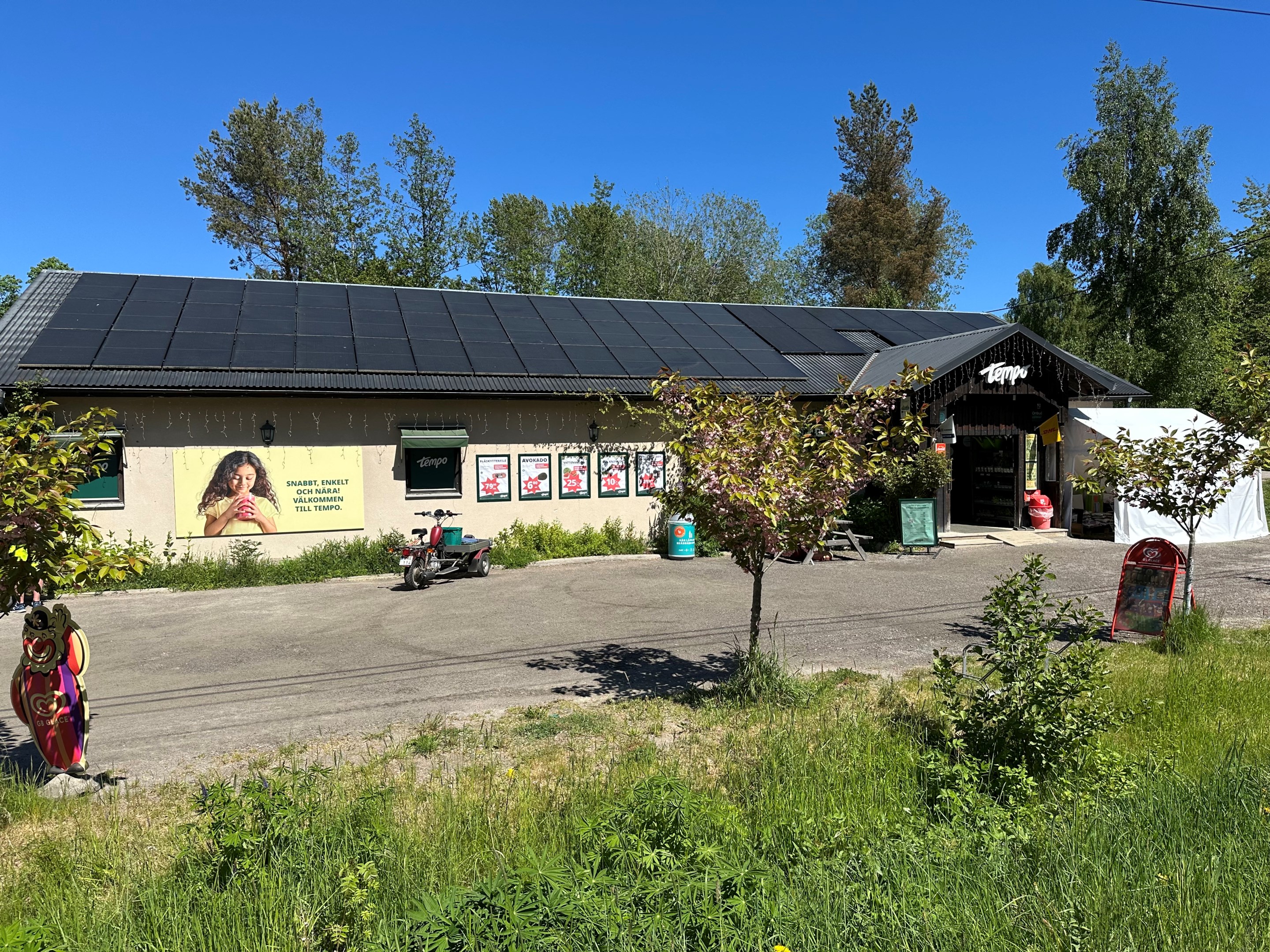 Nära Styrsvik brygga återfinns öns åretrunt öppna matbutik