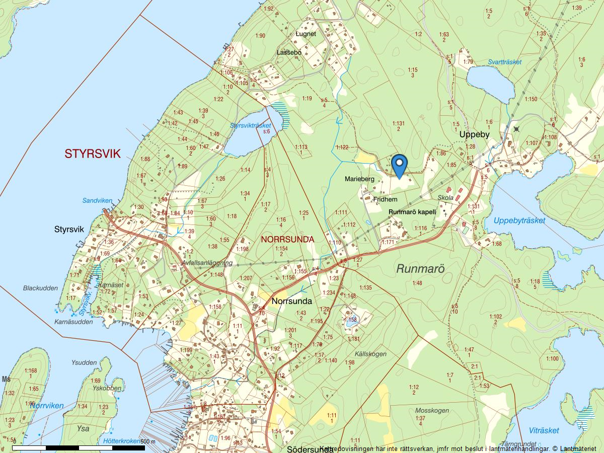 Promenadavstånd till restaurang, bageri och matbutik utmed vägen till Styrsvik