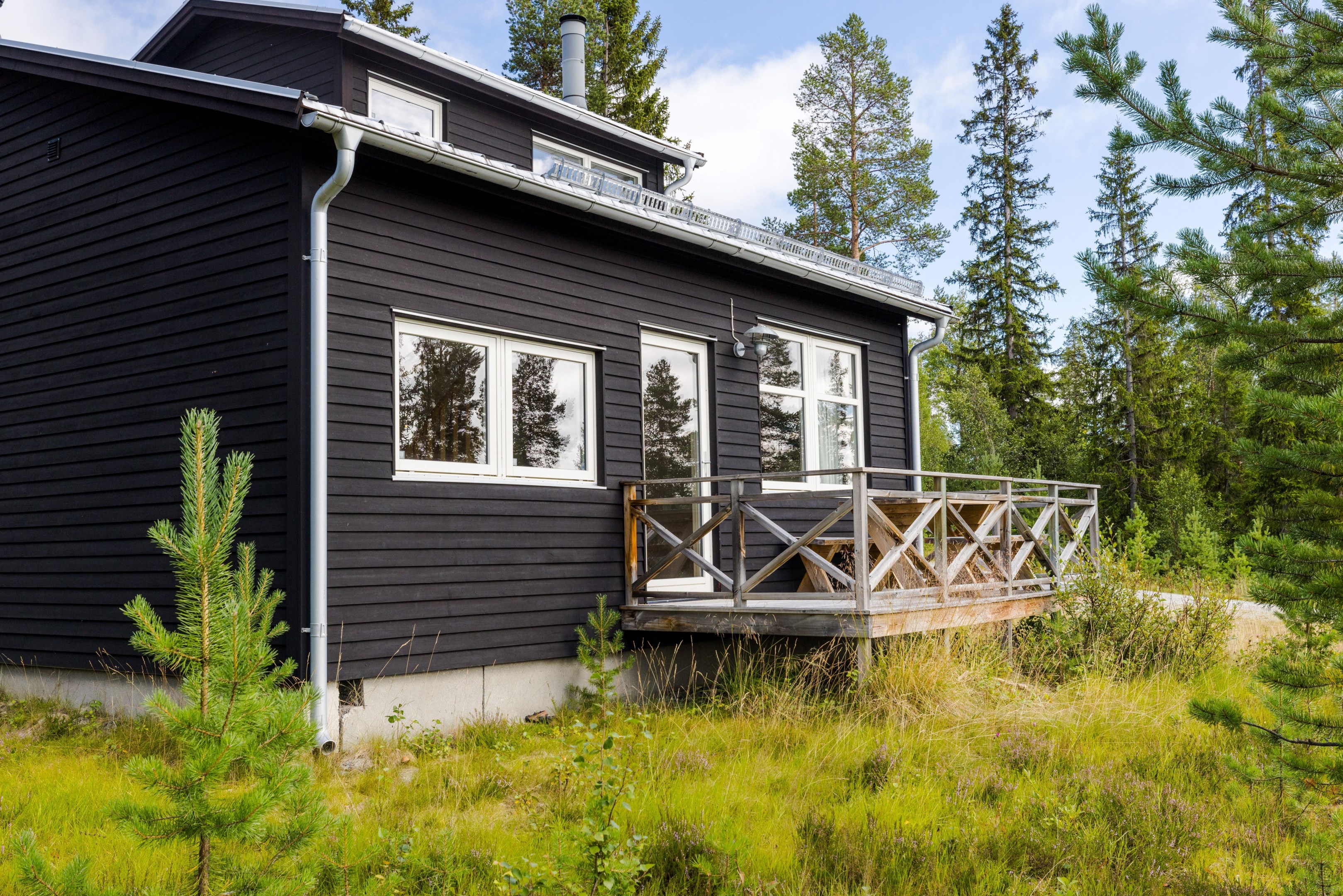 Bostadsbild från Björksoppens väg 2, Till salu i Tännäs, Härjedalen