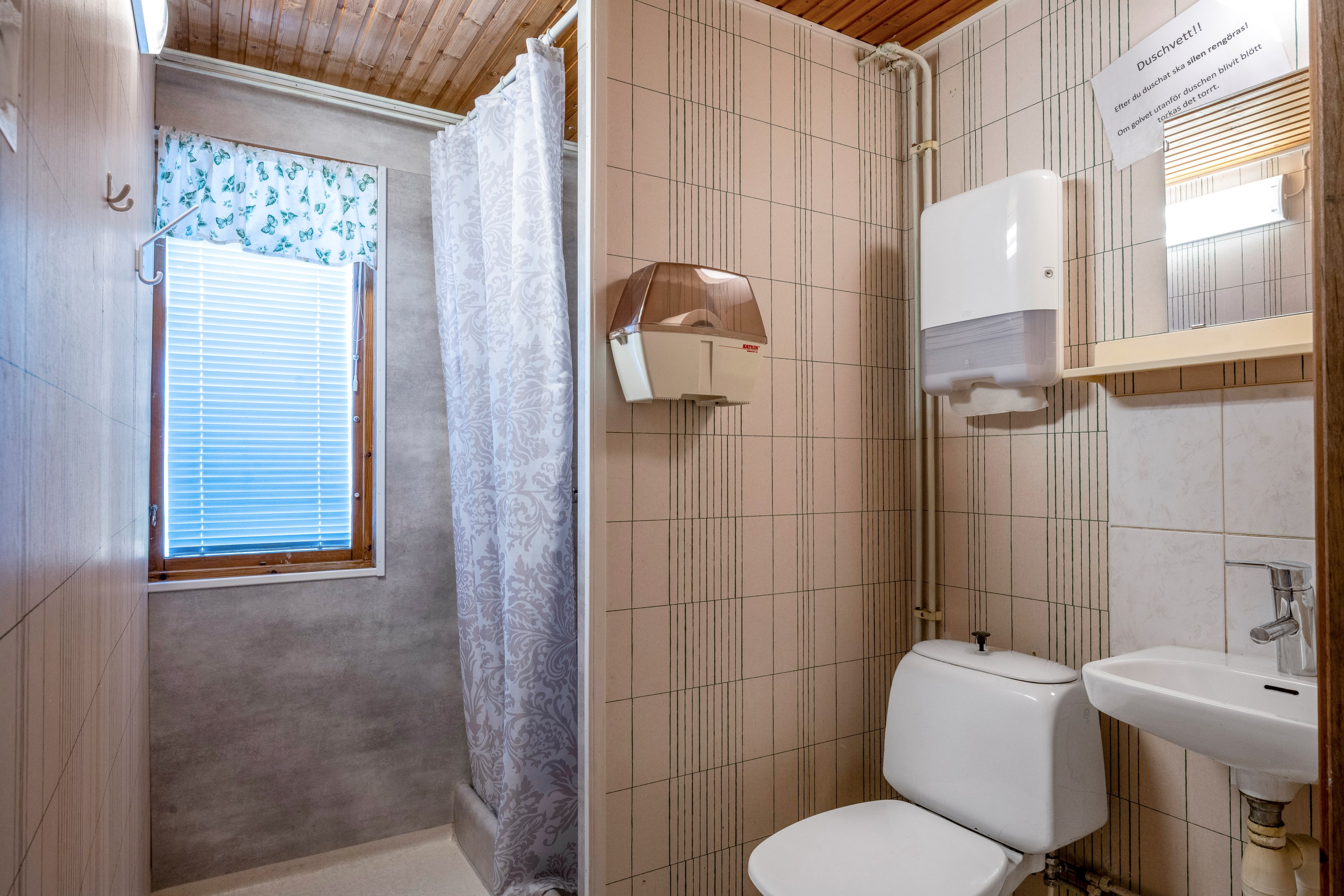 Bostadsbild från Floravägen 14, Till salu i Fålhagen, Uppsala