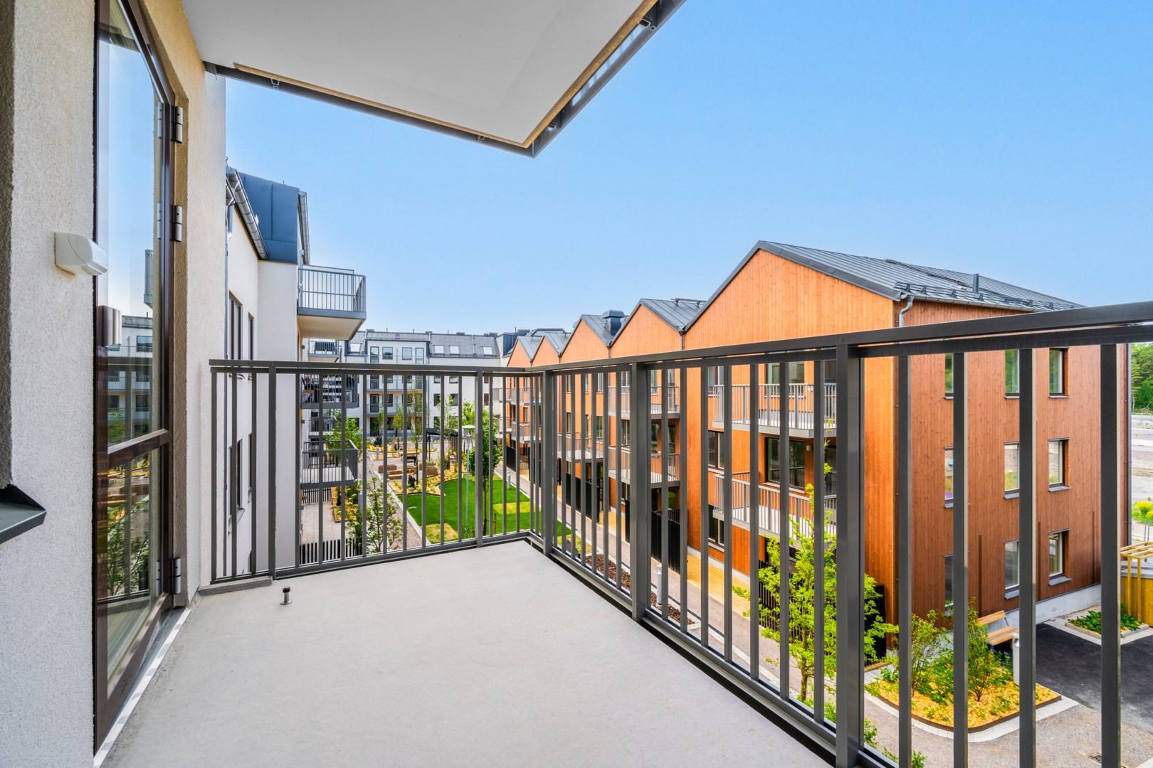 Bostadsbild från Brf Valla, Pågående i Väsjön, Sollentuna