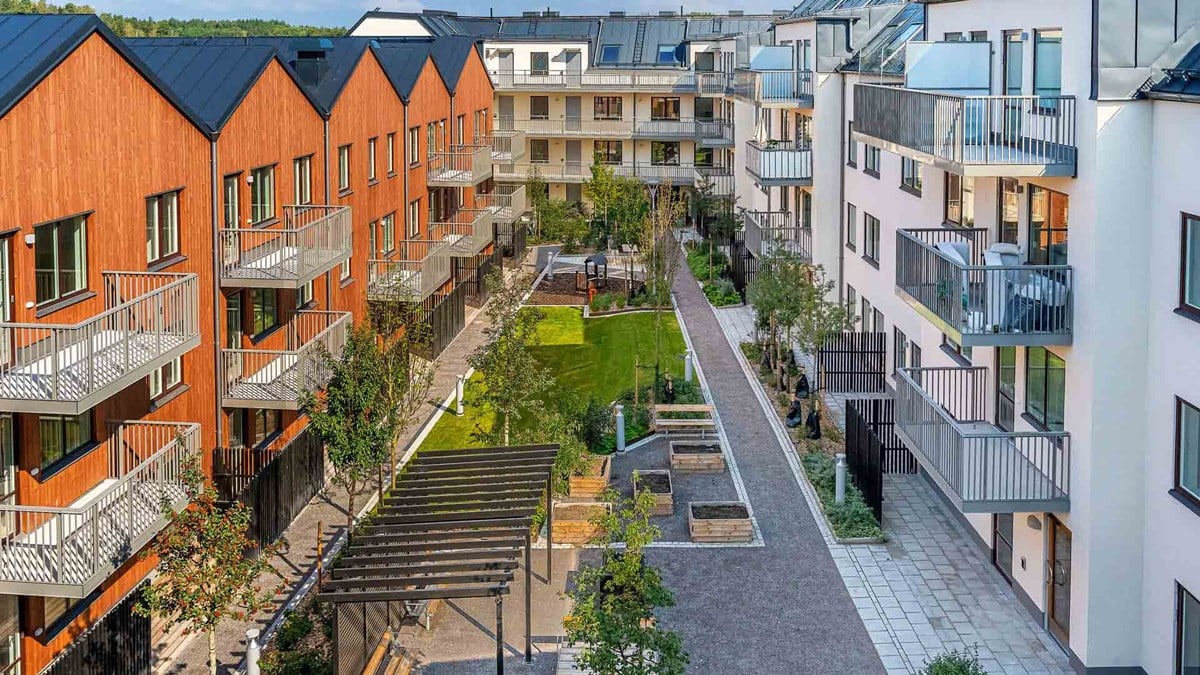 Bostadsbild från Brf Valla, Pågående i Väsjön, Sollentuna