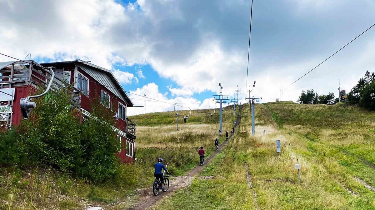 Bostadsbild från Brf Valla, Pågående i Väsjön, Sollentuna