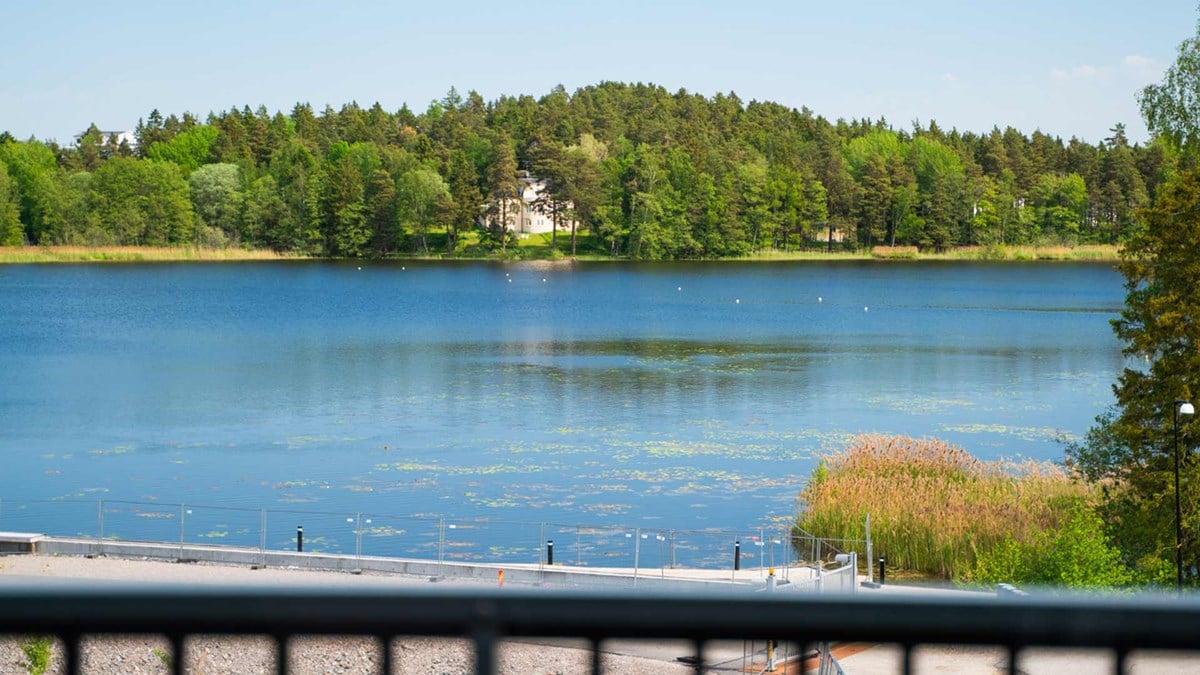 Bostadsbild från Brf Valla, Pågående i Väsjön, Sollentuna