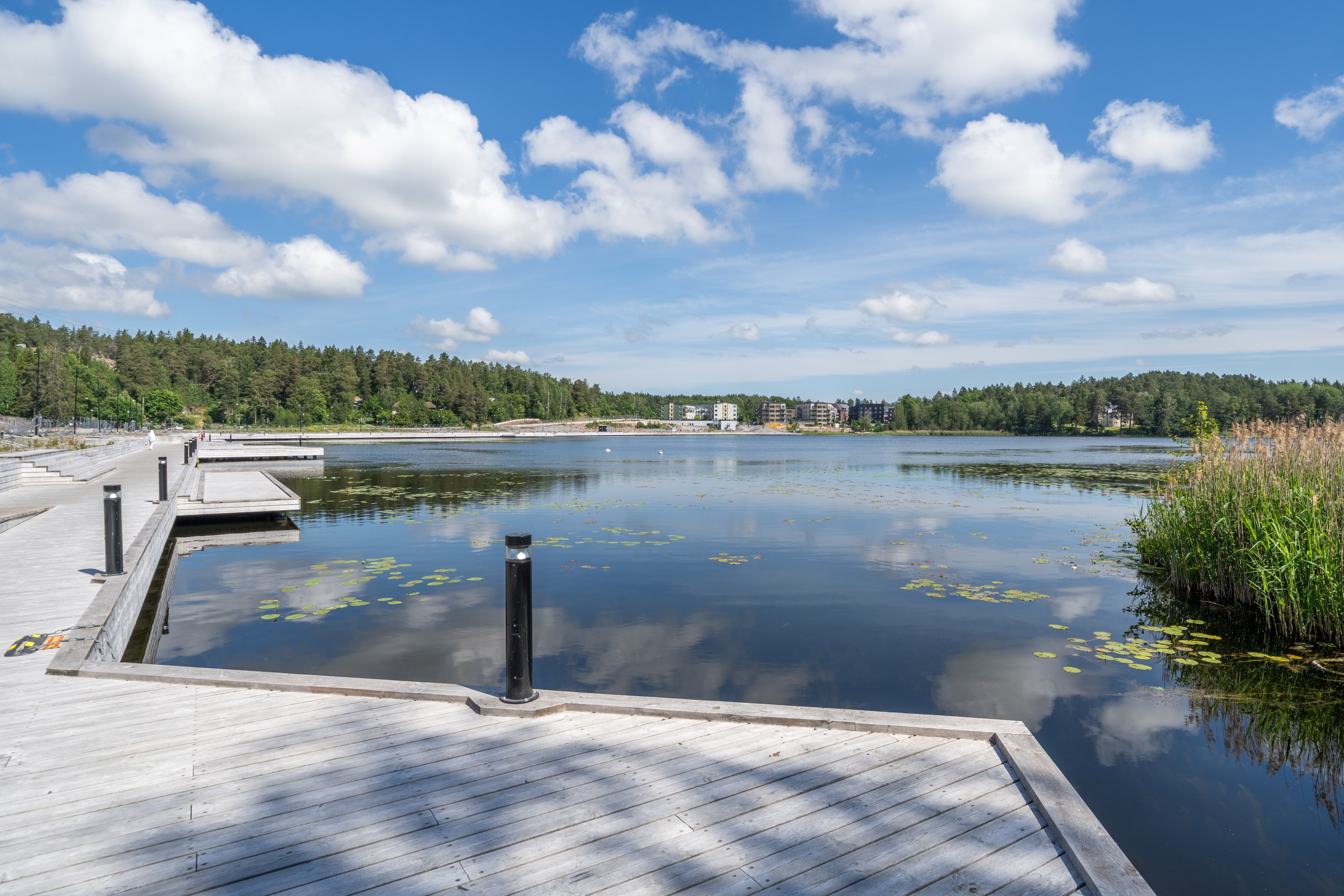 Bostadsbild från Sjöutsikten, Pågående i Väsjön, Sollentuna